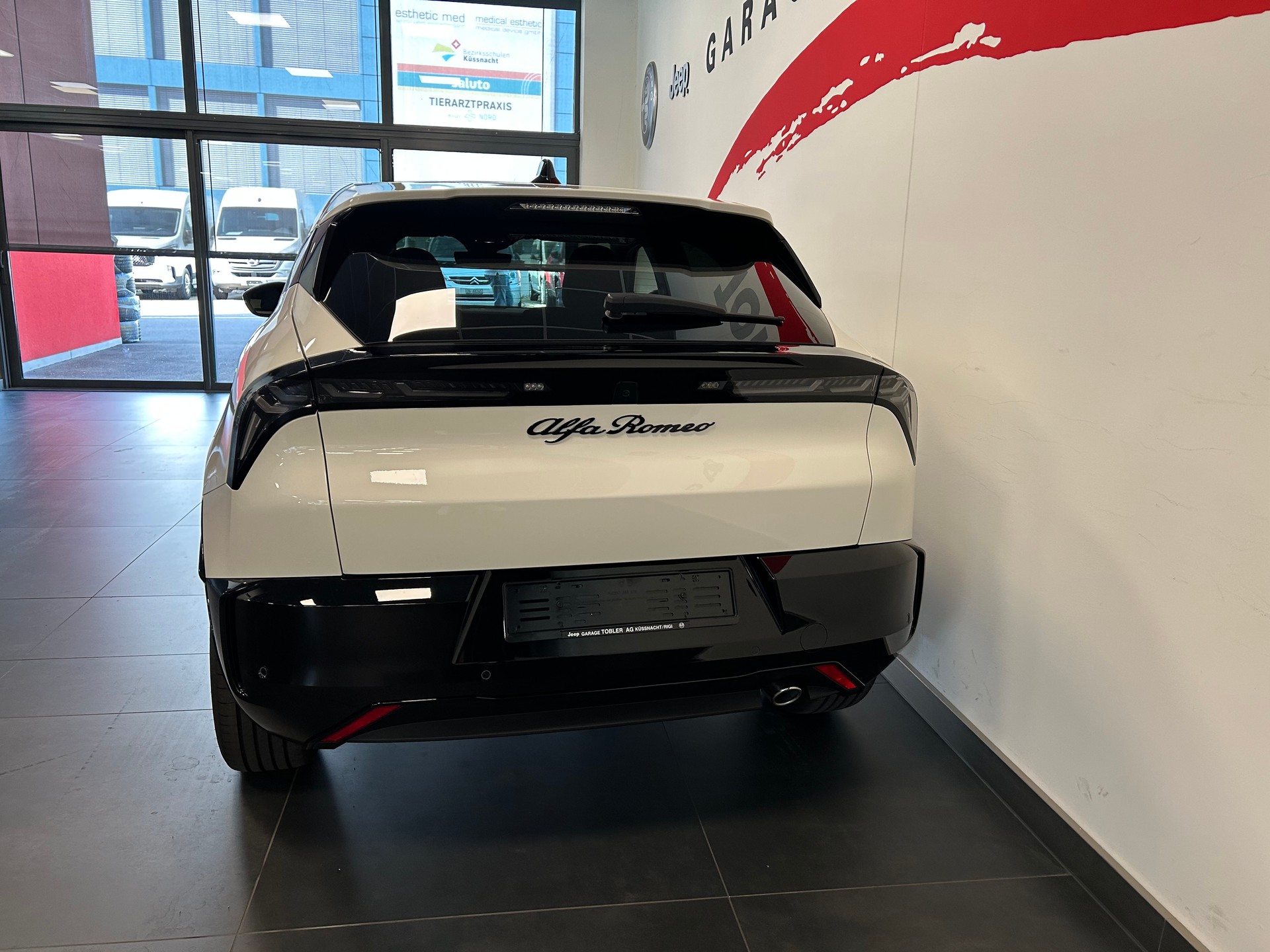 ALFA ROMEO Junior 1.2 48V Hybrid Q4-image-18