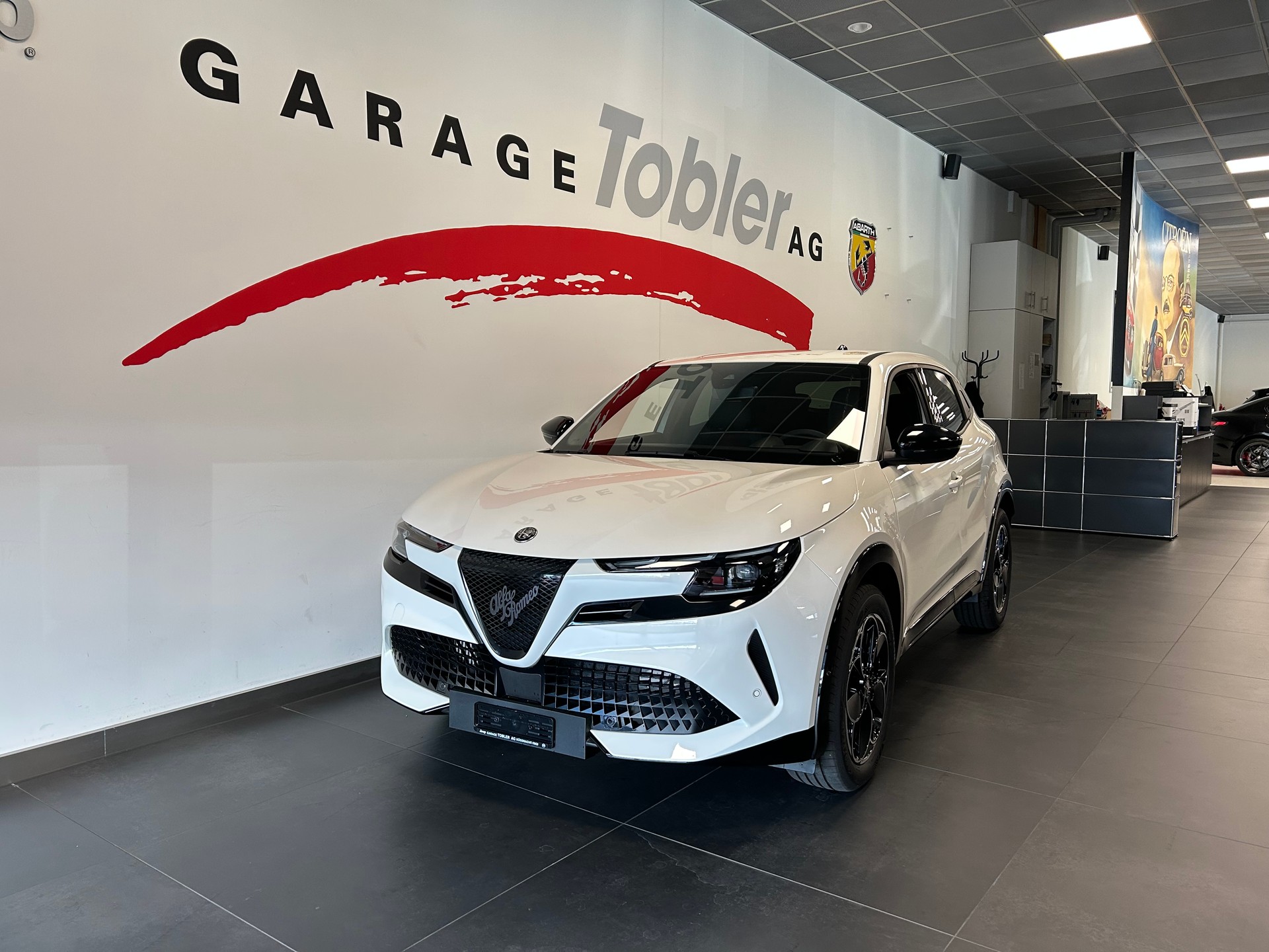 ALFA ROMEO Junior 1.2 48V Hybrid Q4-image-2