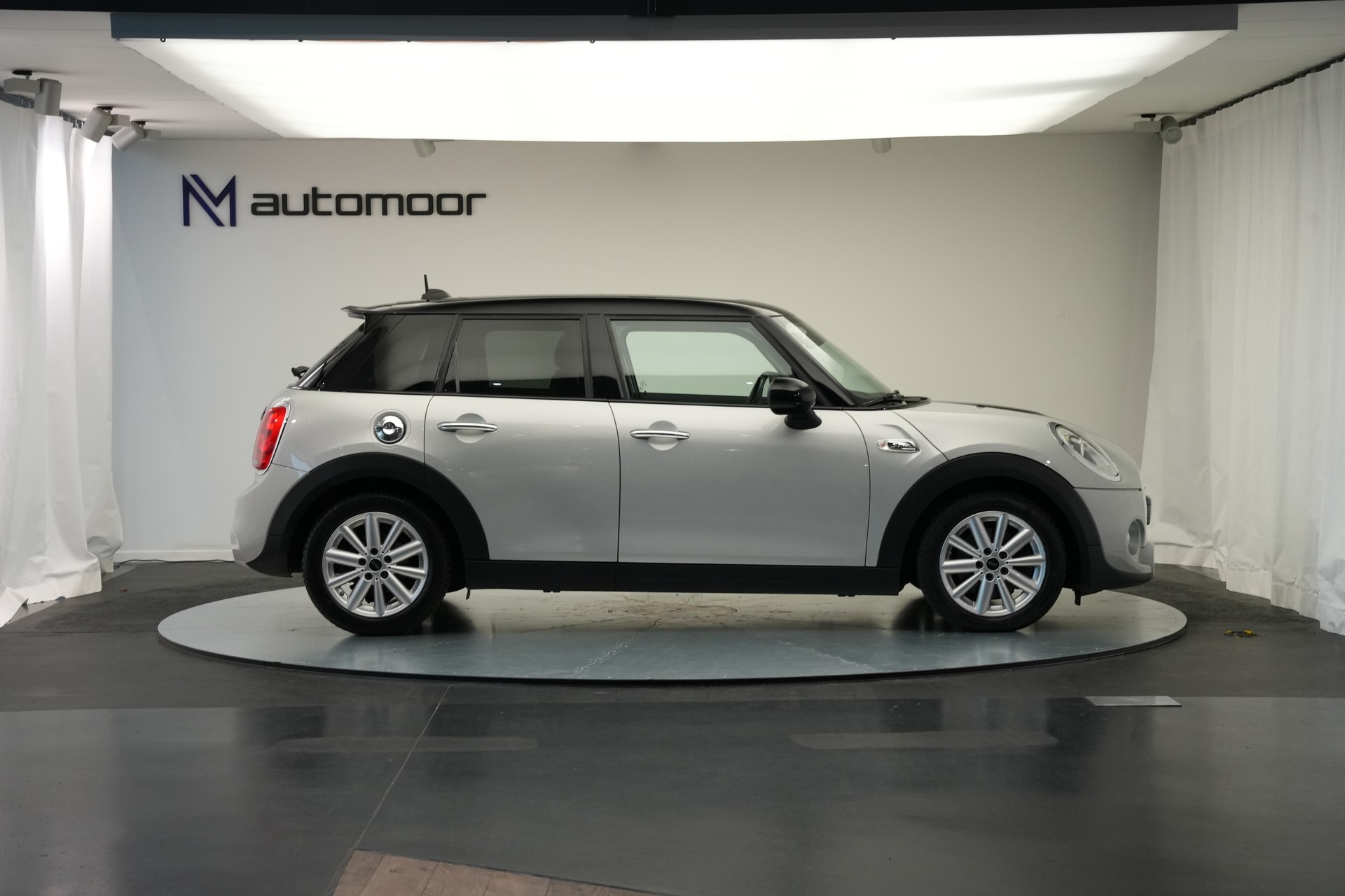 MINI Cooper S Steptronic *CH-Fahrzeug ab MFK*-image-3