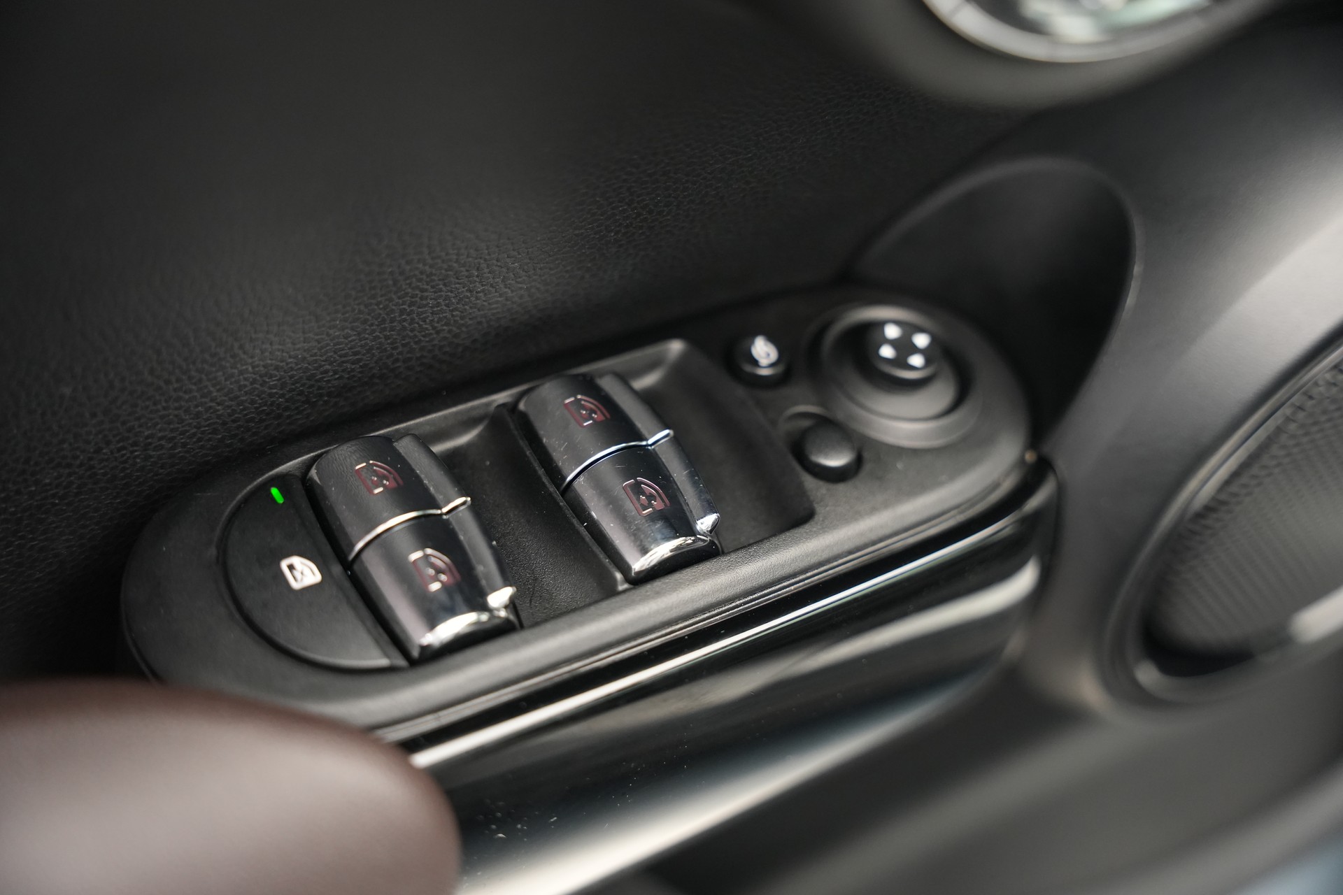MINI Cooper S Steptronic *CH-Fahrzeug ab MFK*-image-17