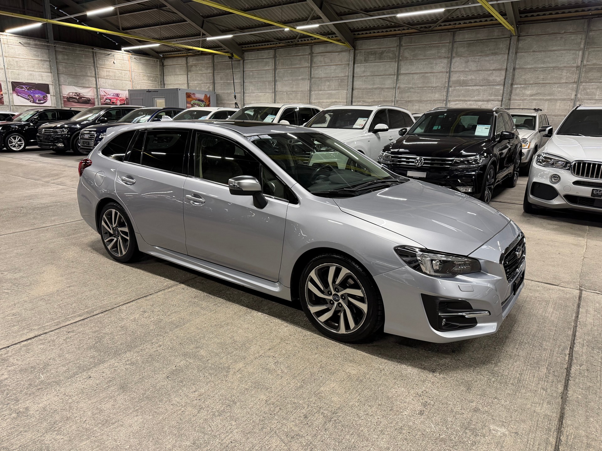 SUBARU Levorg 2.0i Luxury AWD Lineartronic-image-1