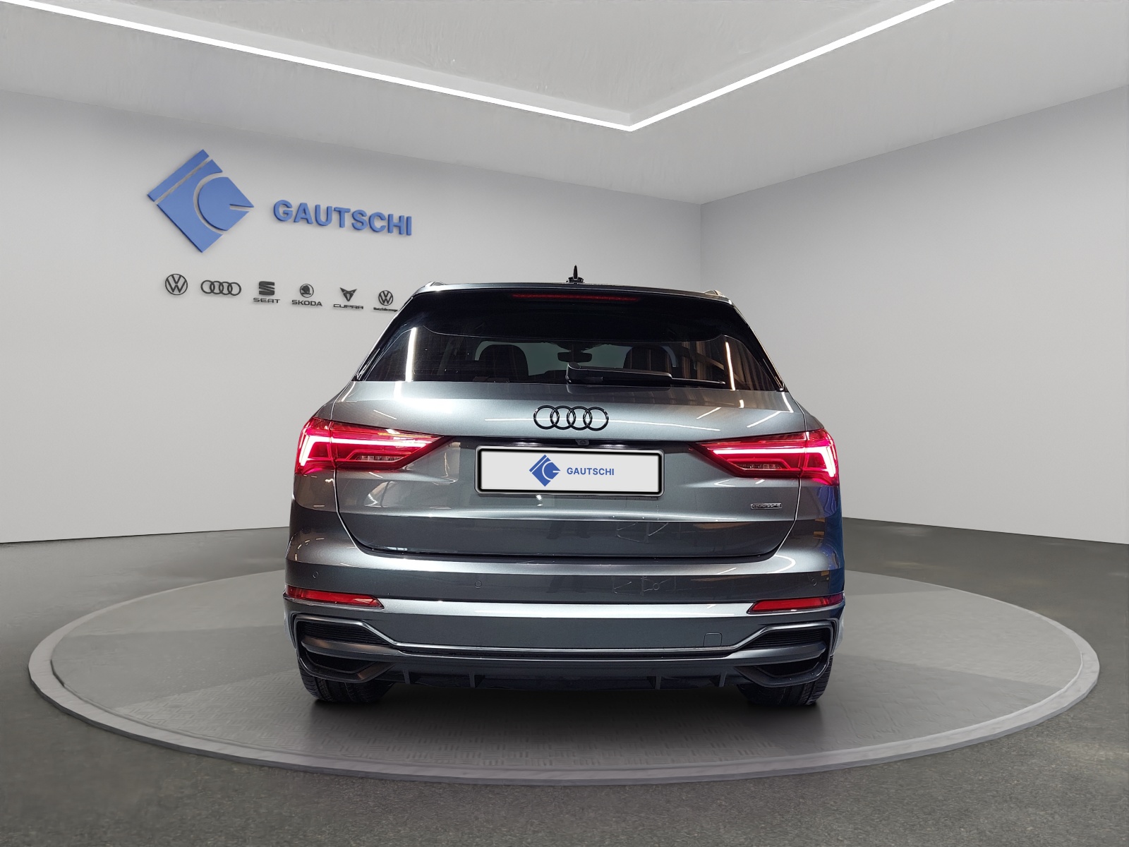 AUDI Q3 35 TDI S line quattro S-tronic-image-3