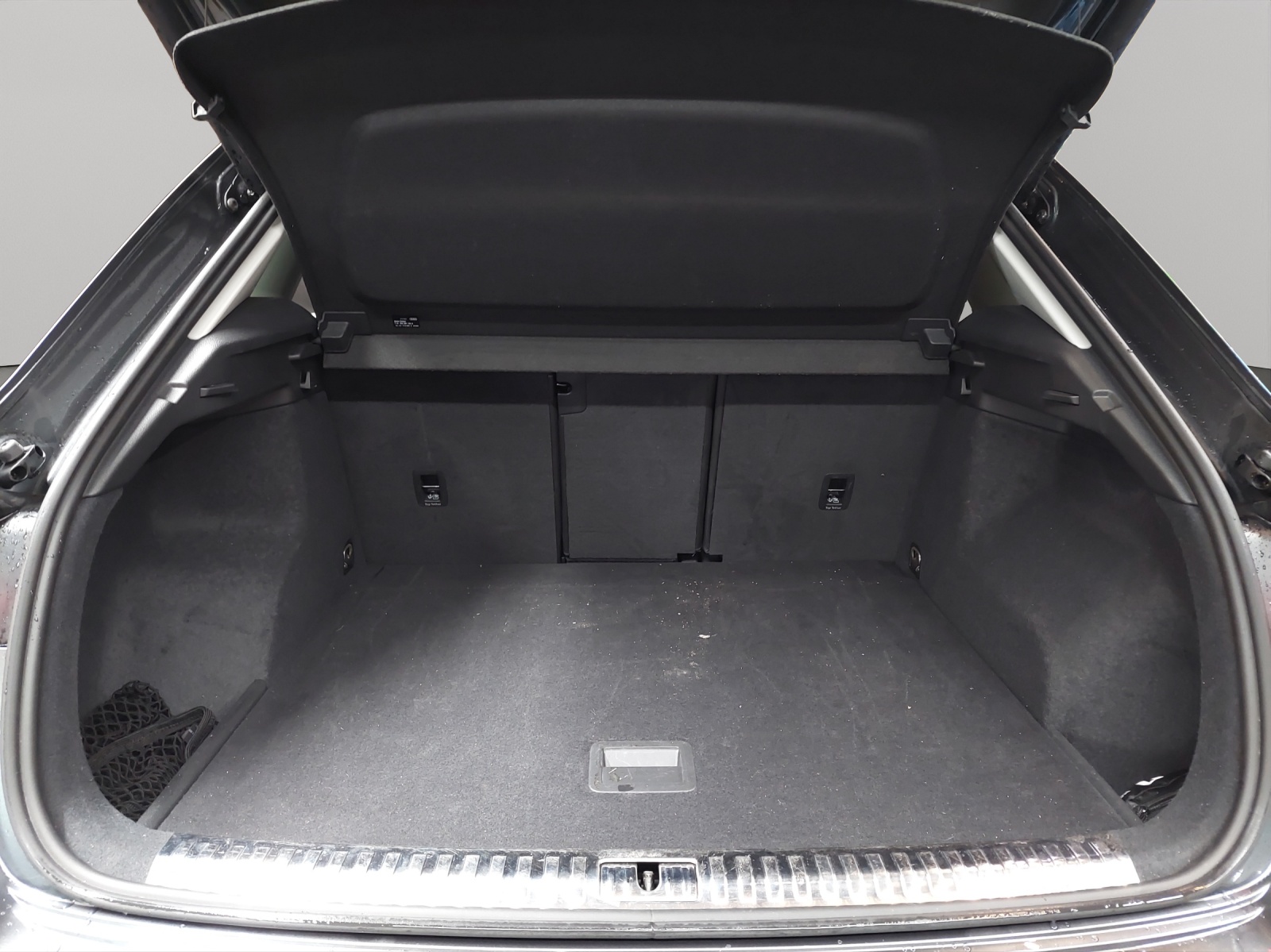 AUDI Q3 35 TDI S line quattro S-tronic-image-10