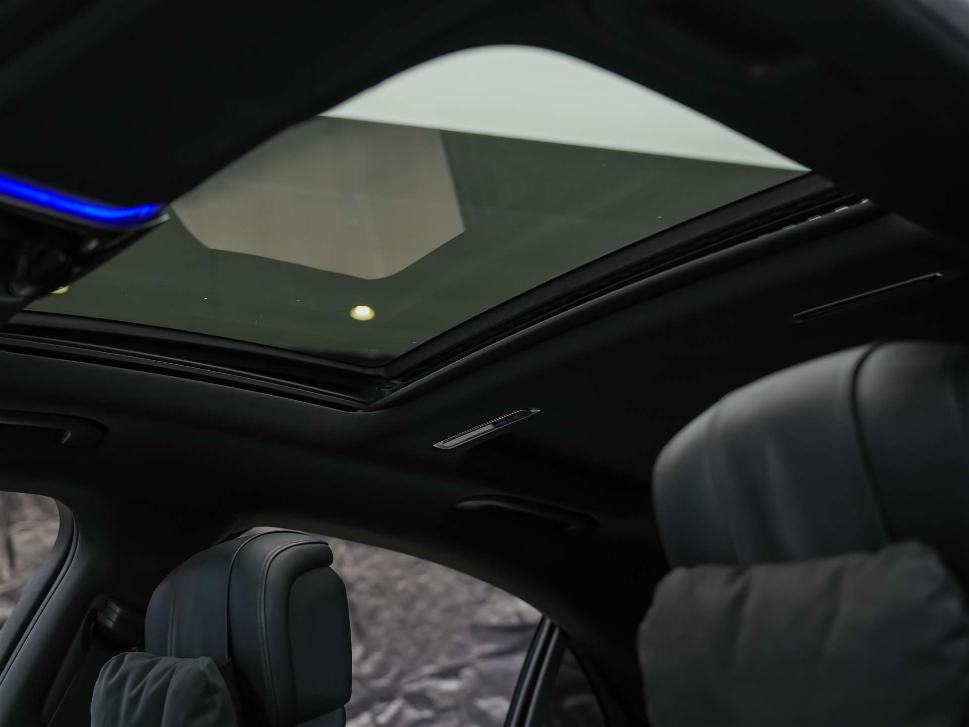 MERCEDES-BENZ S 400 d L 4Matic 9G-Tronic *Maybach* First Class Fond*Panorama*-image-10