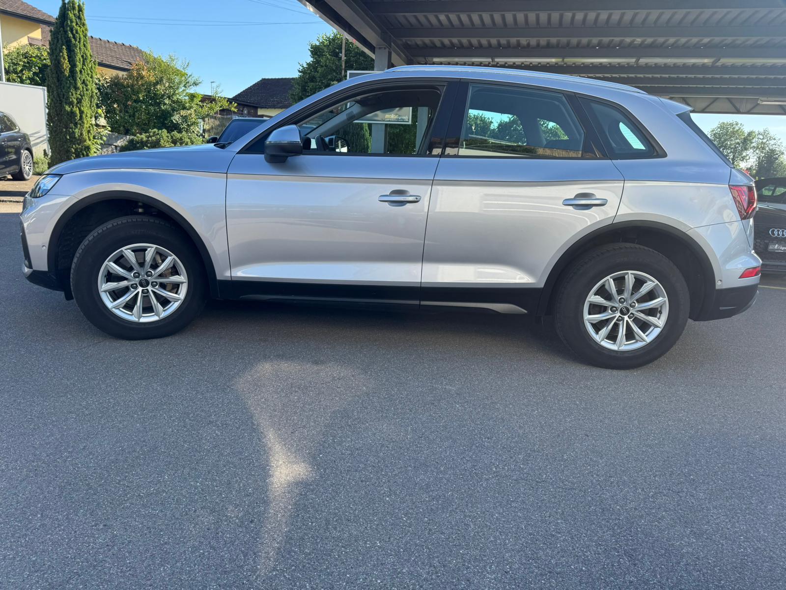AUDI Q5 40 TDI quattro S-tronic-image-3