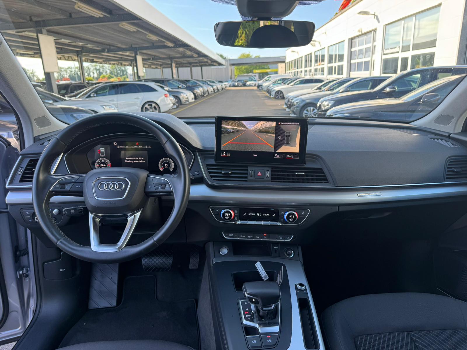AUDI Q5 40 TDI quattro S-tronic-image-9