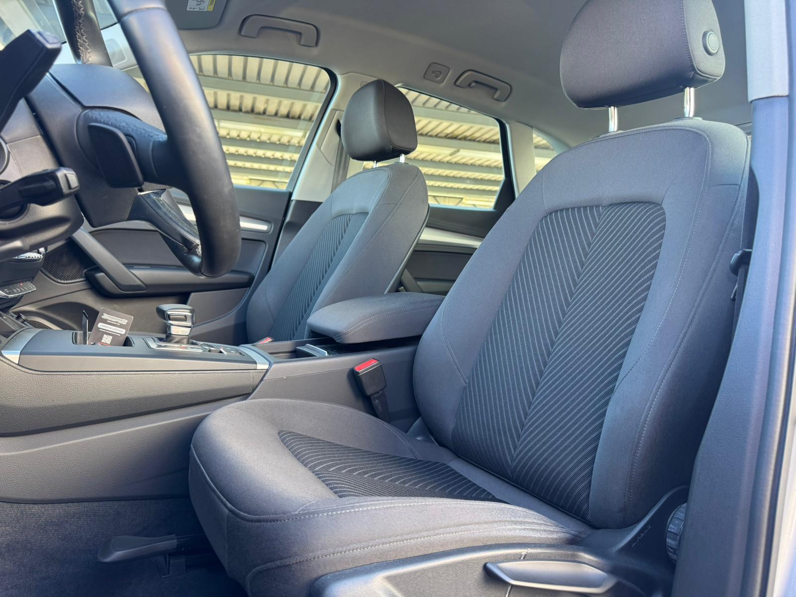 AUDI Q5 40 TDI quattro S-tronic-image-13