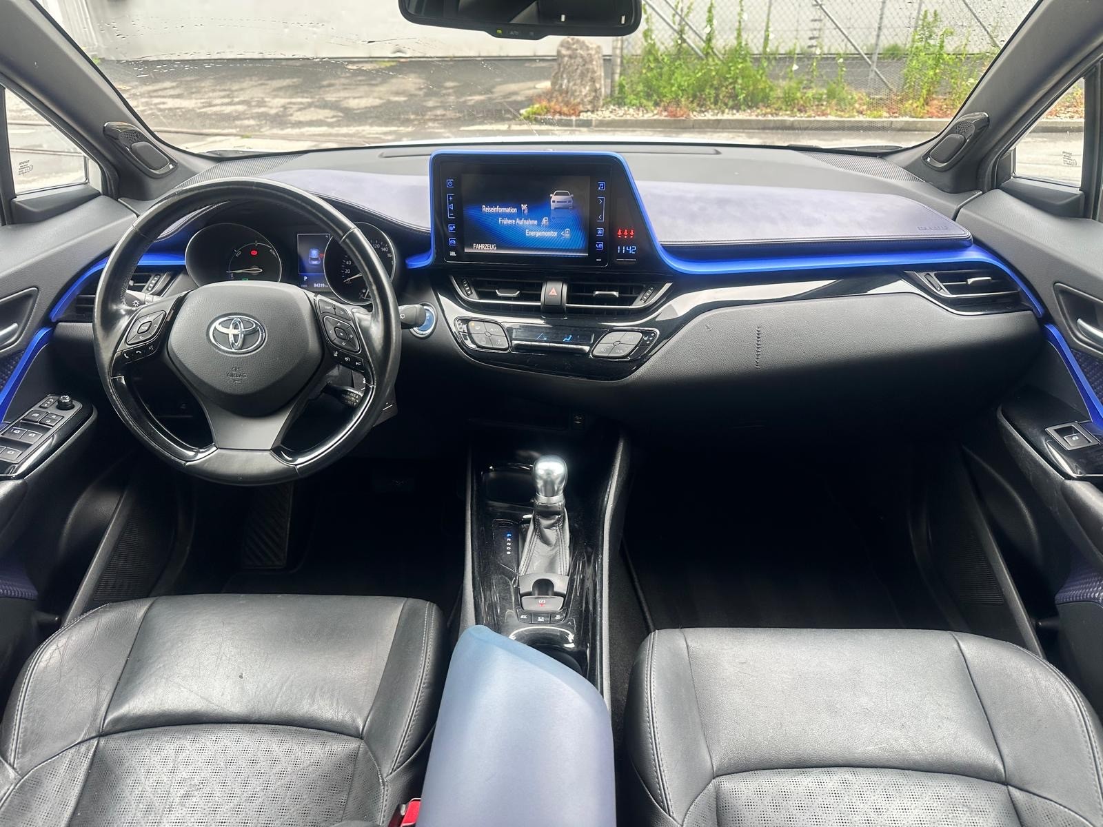 TOYOTA C-HR 1.8 HSD Comfort CVT-image-10