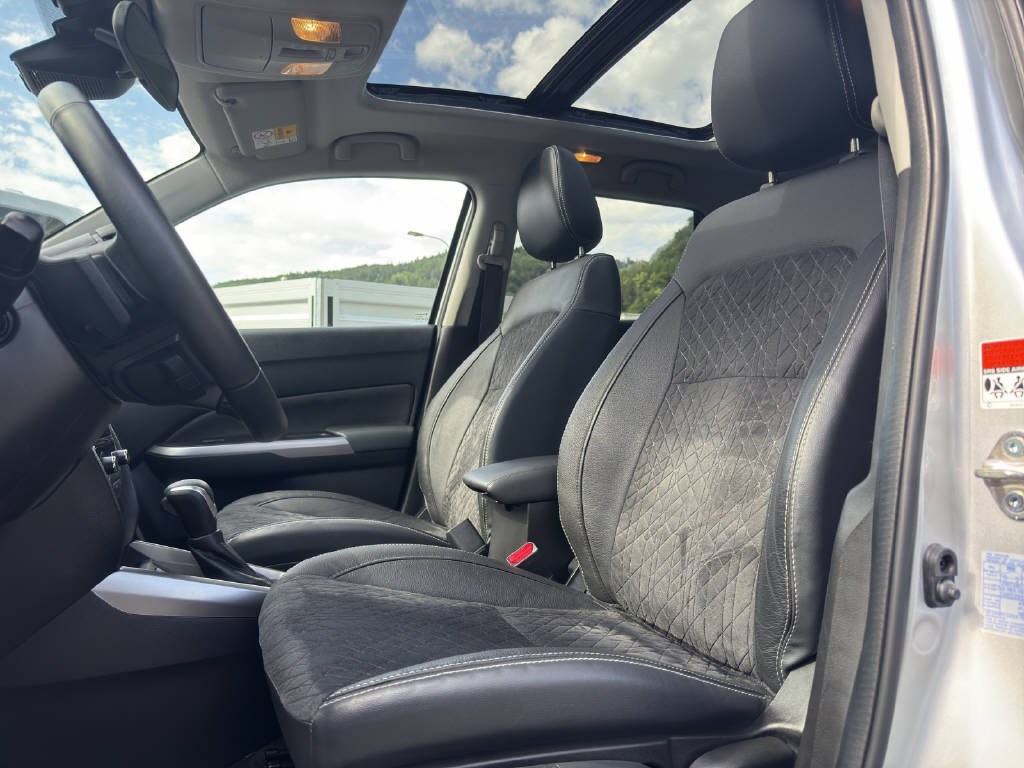 SUZUKI Vitara 1.5B Compact Top Hybrid 4x4-image-5