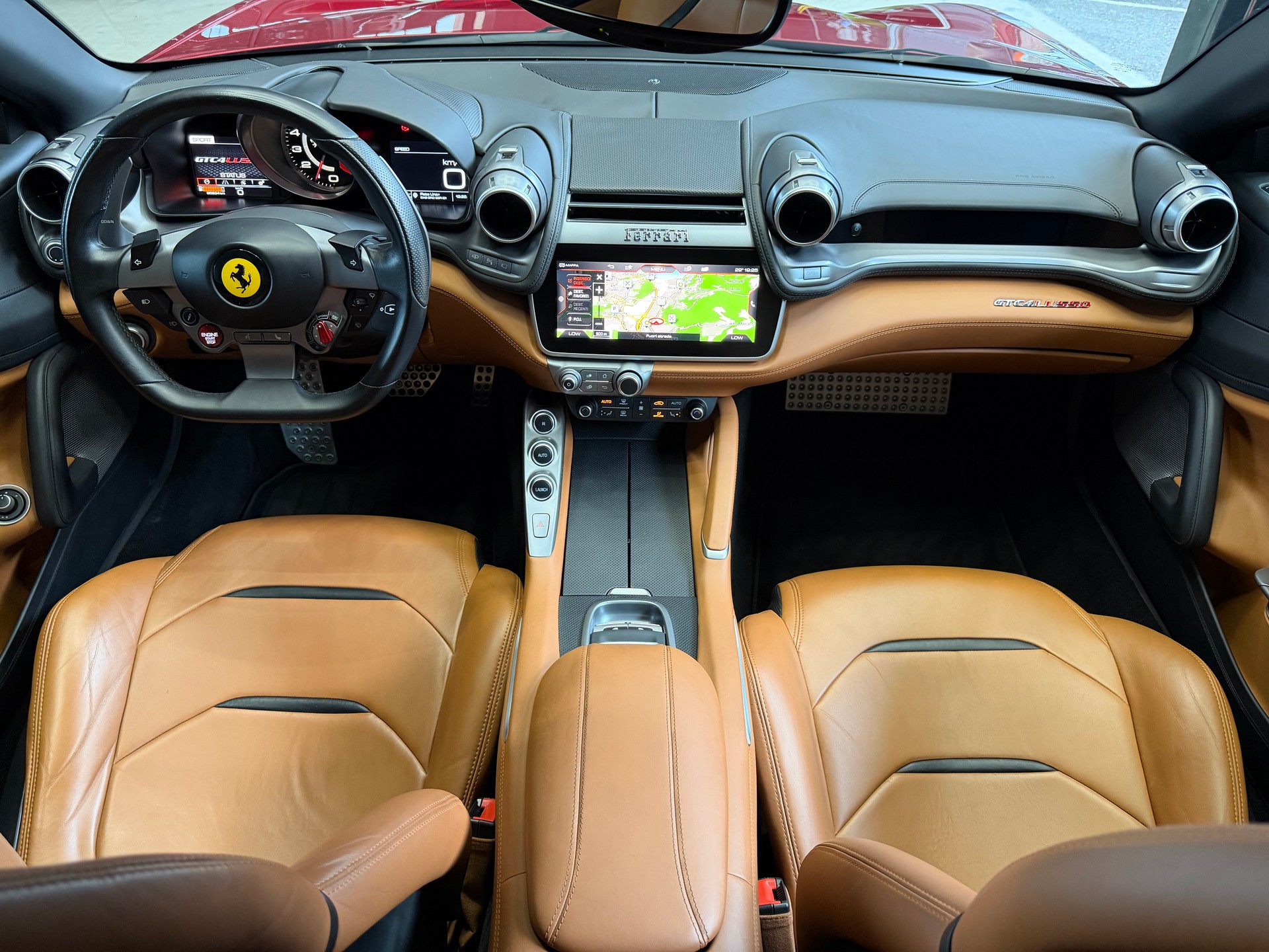 FERRARI GTC 4 Lusso-image-9