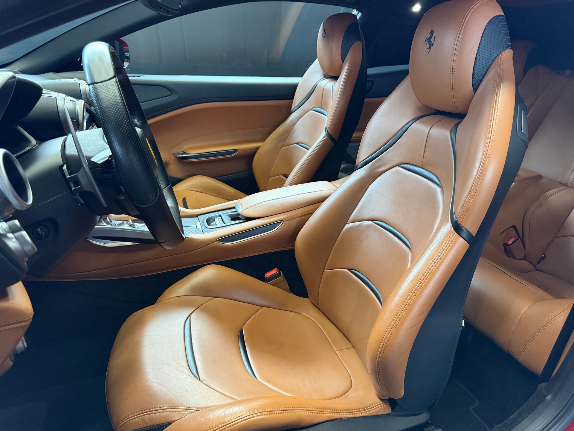 FERRARI GTC 4 Lusso-image-7