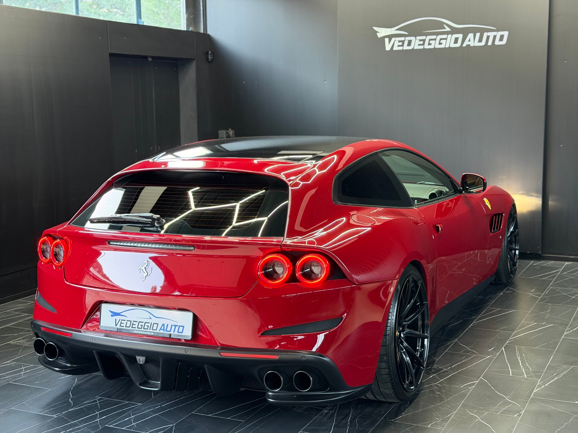 FERRARI GTC 4 Lusso-image-5