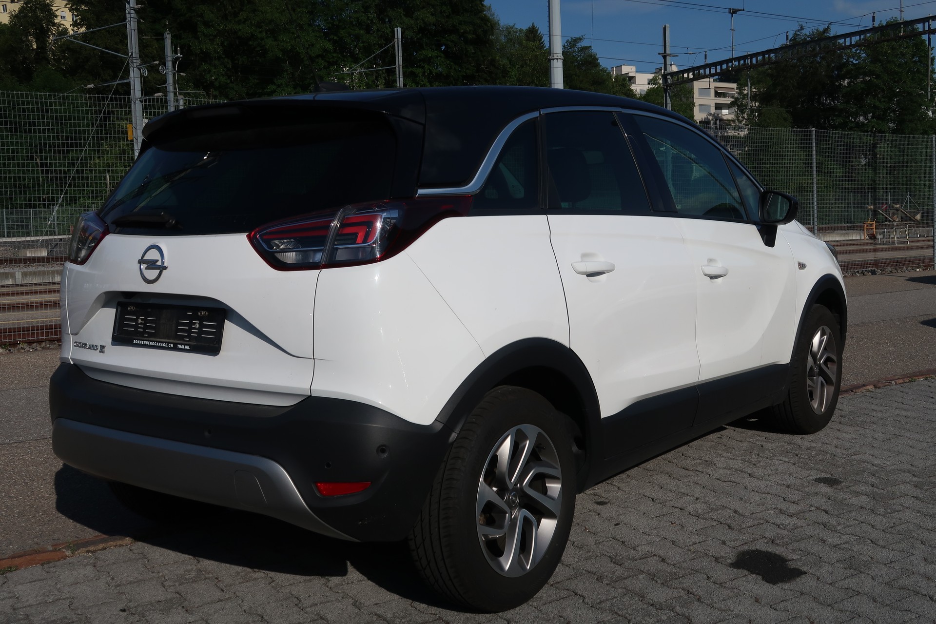 OPEL Crossland X 1.2i Design Line Automatik-image-4
