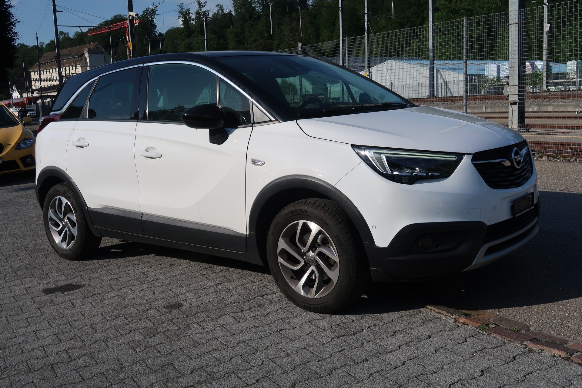 OPEL Crossland X 1.2i Design Line Automatik-showroom-element-2