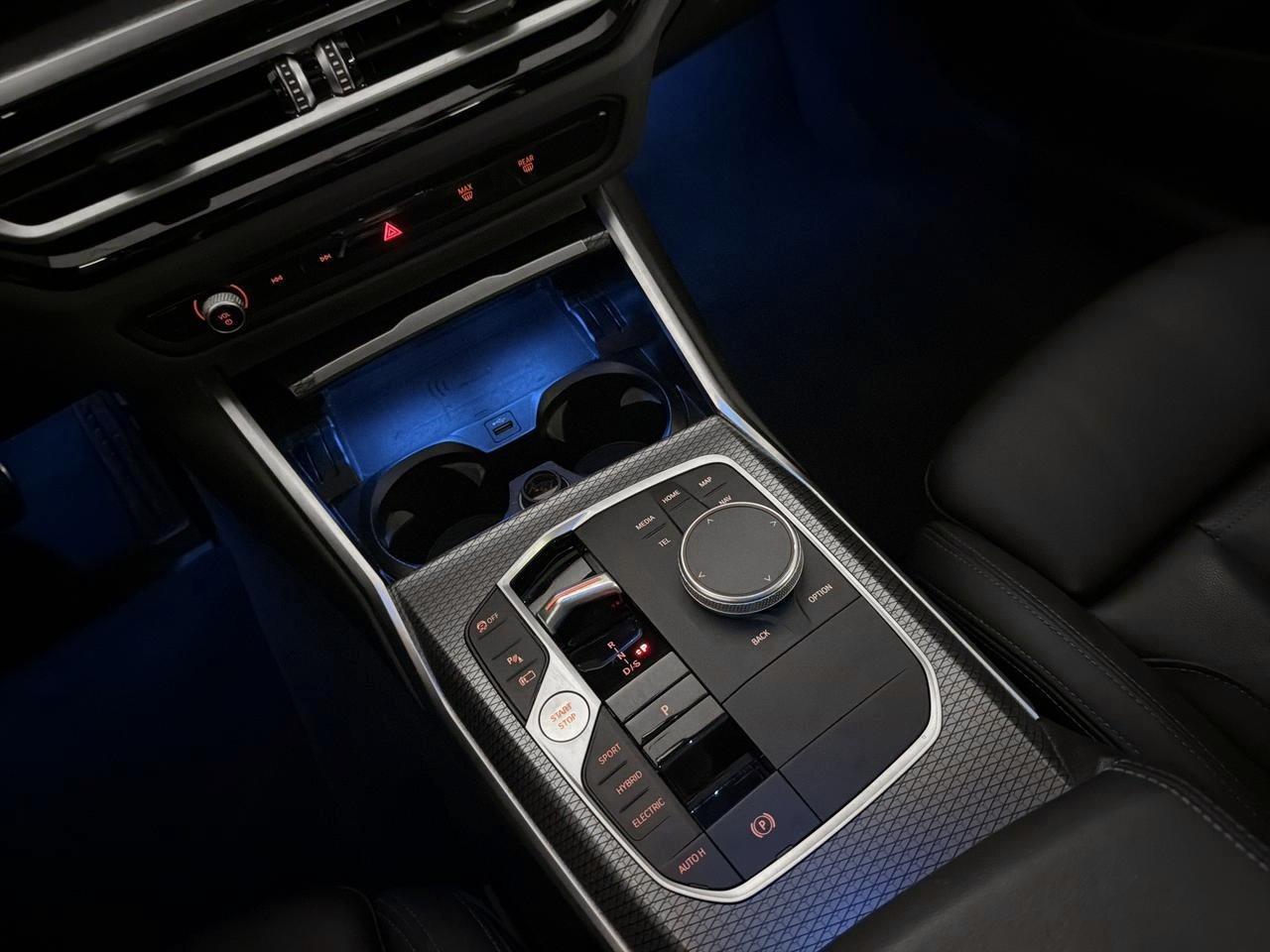 BMW 330e xDrive M Sport Pro-image-21