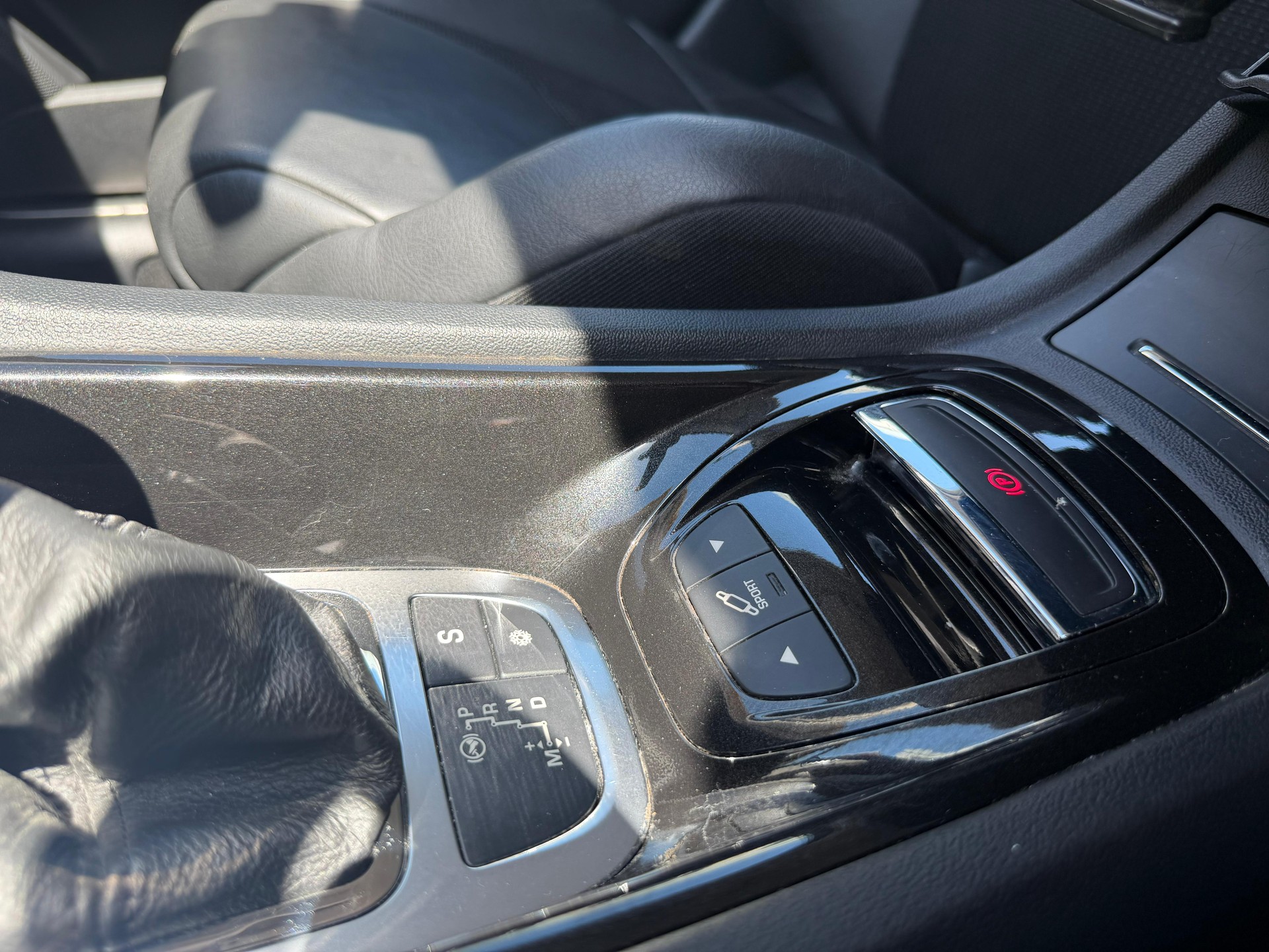CITROEN C5 Berline 3.0 HDi V6 Exclusive Automatic-image-9