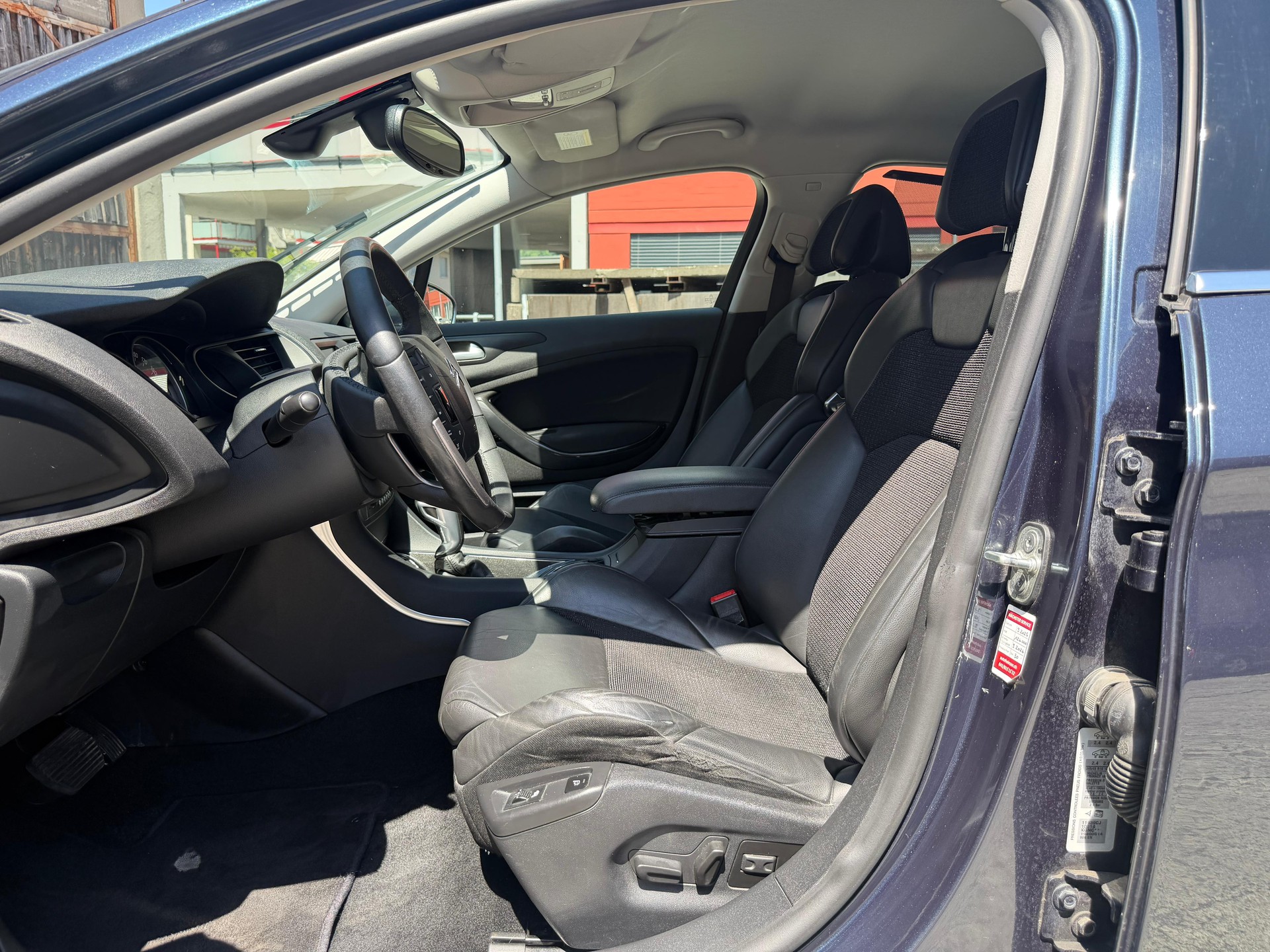 CITROEN C5 Berline 3.0 HDi V6 Exclusive Automatic-image-6