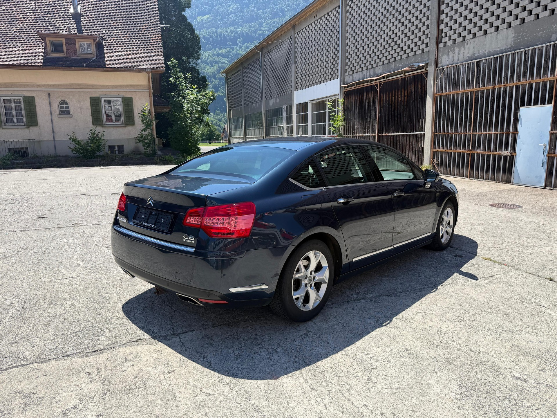 CITROEN C5 Berline 3.0 HDi V6 Exclusive Automatic-image-3