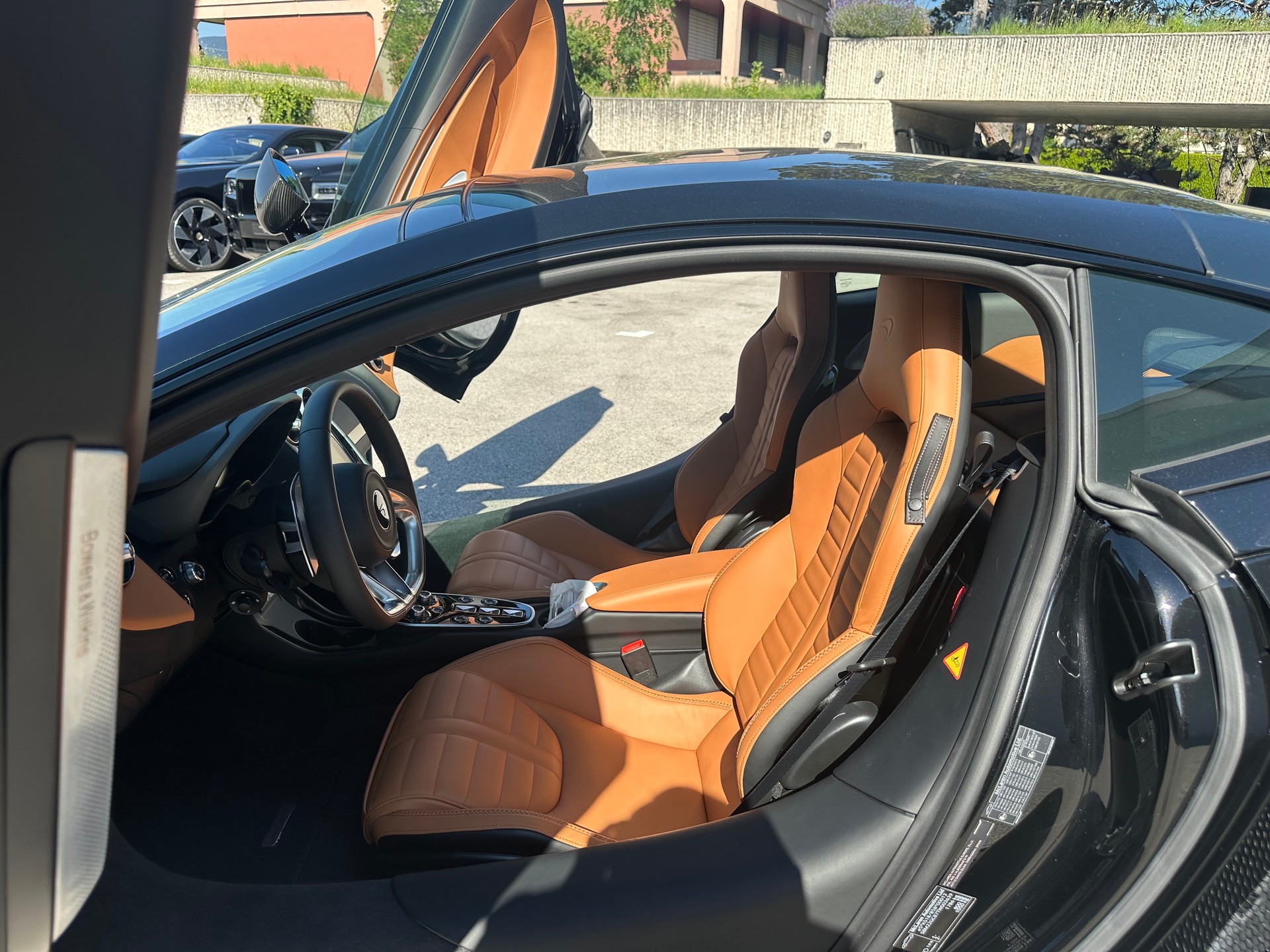 McLAREN GTS Onyx Black Serise-image-3