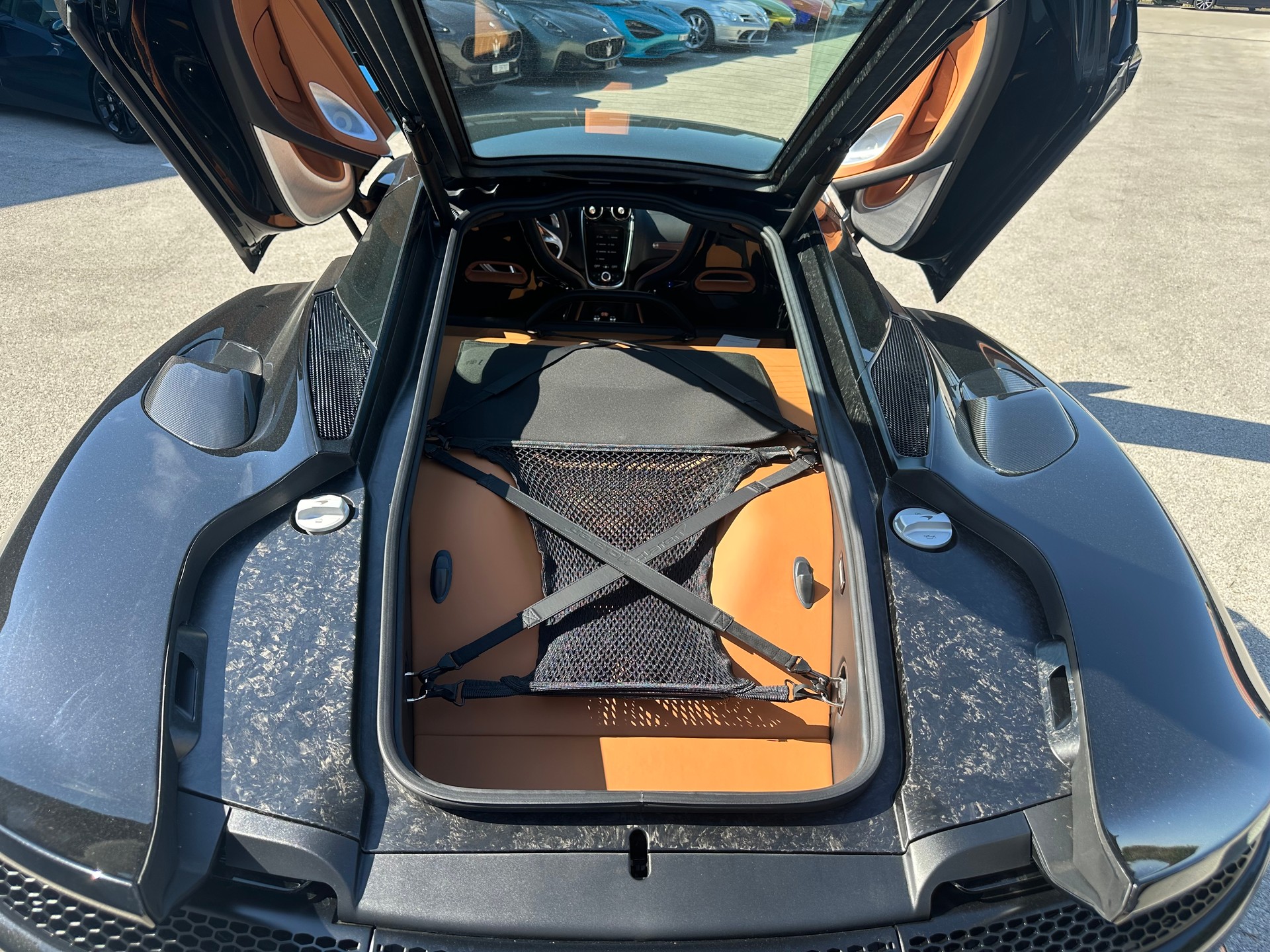 McLAREN GTS Onyx Black Serise-image-2