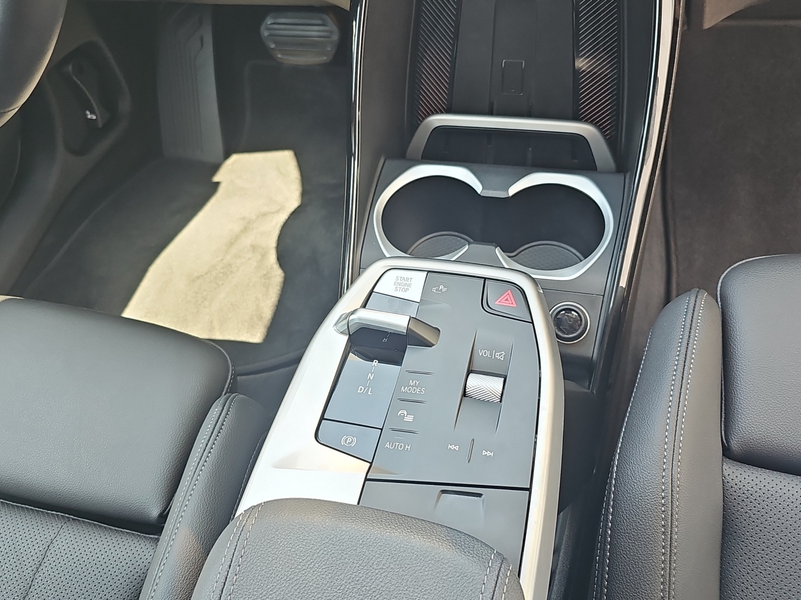 BMW X1 xDrive 25e xLine-image-18