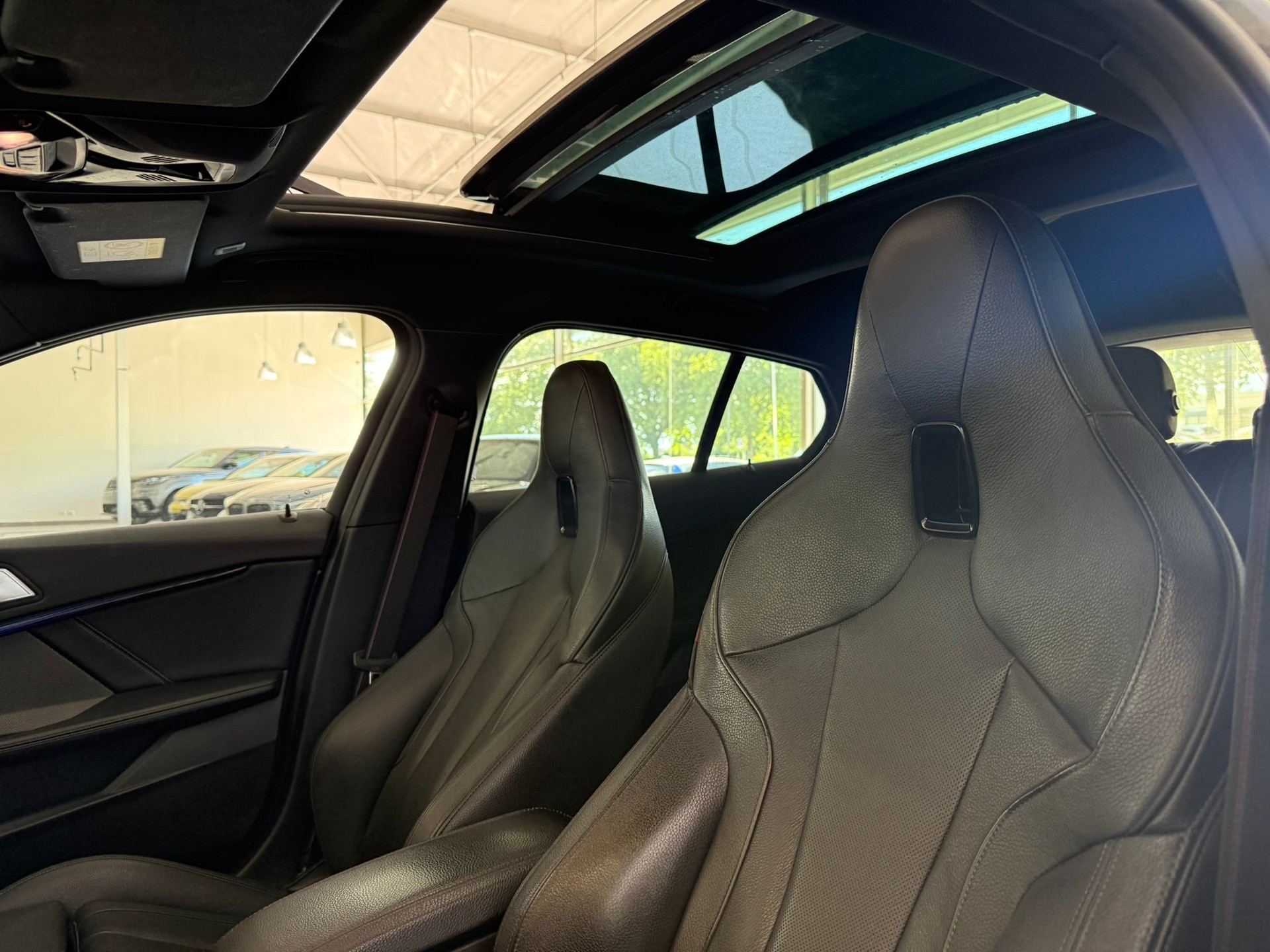 BMW M135i xDrive Steptronic-image-15