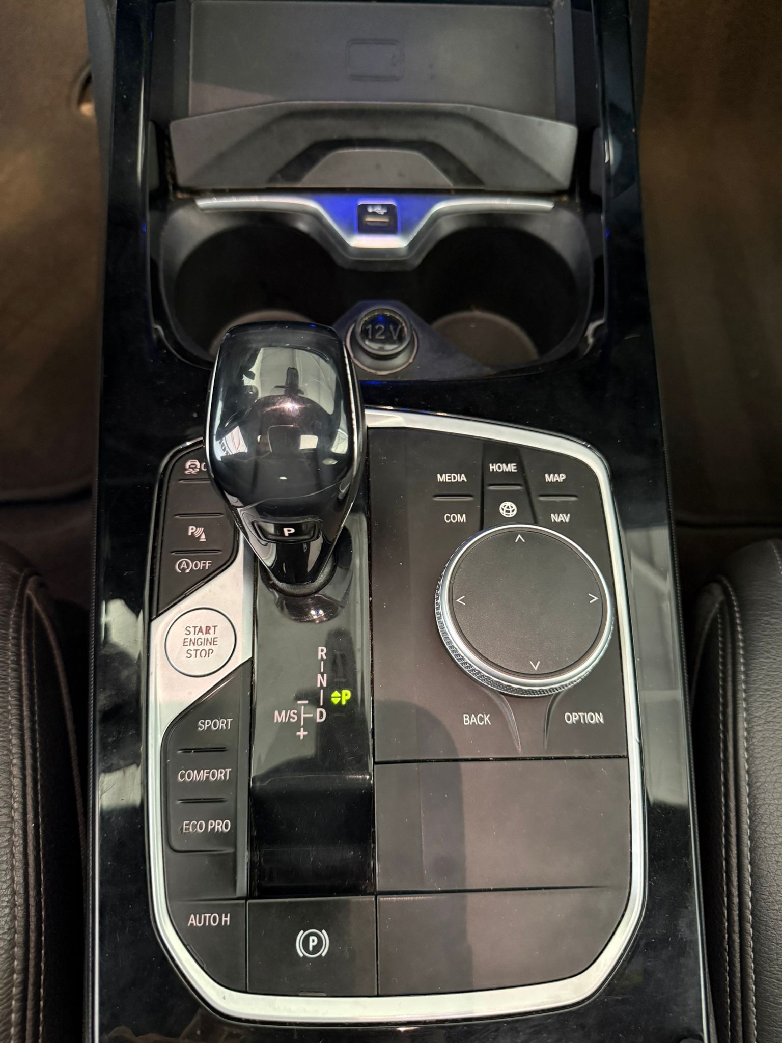 BMW M135i xDrive Steptronic-image-18