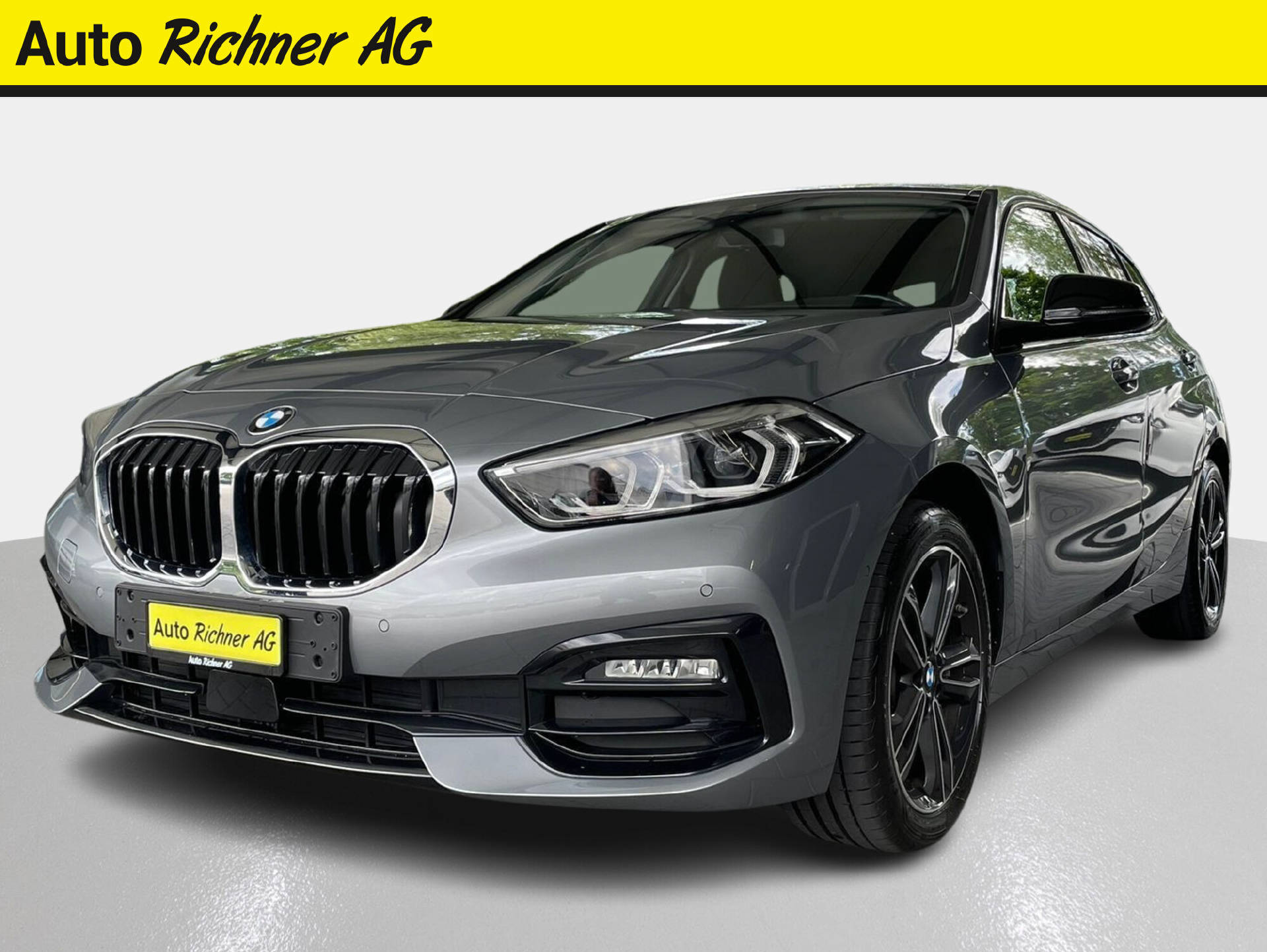 BMW 118i-image-1
