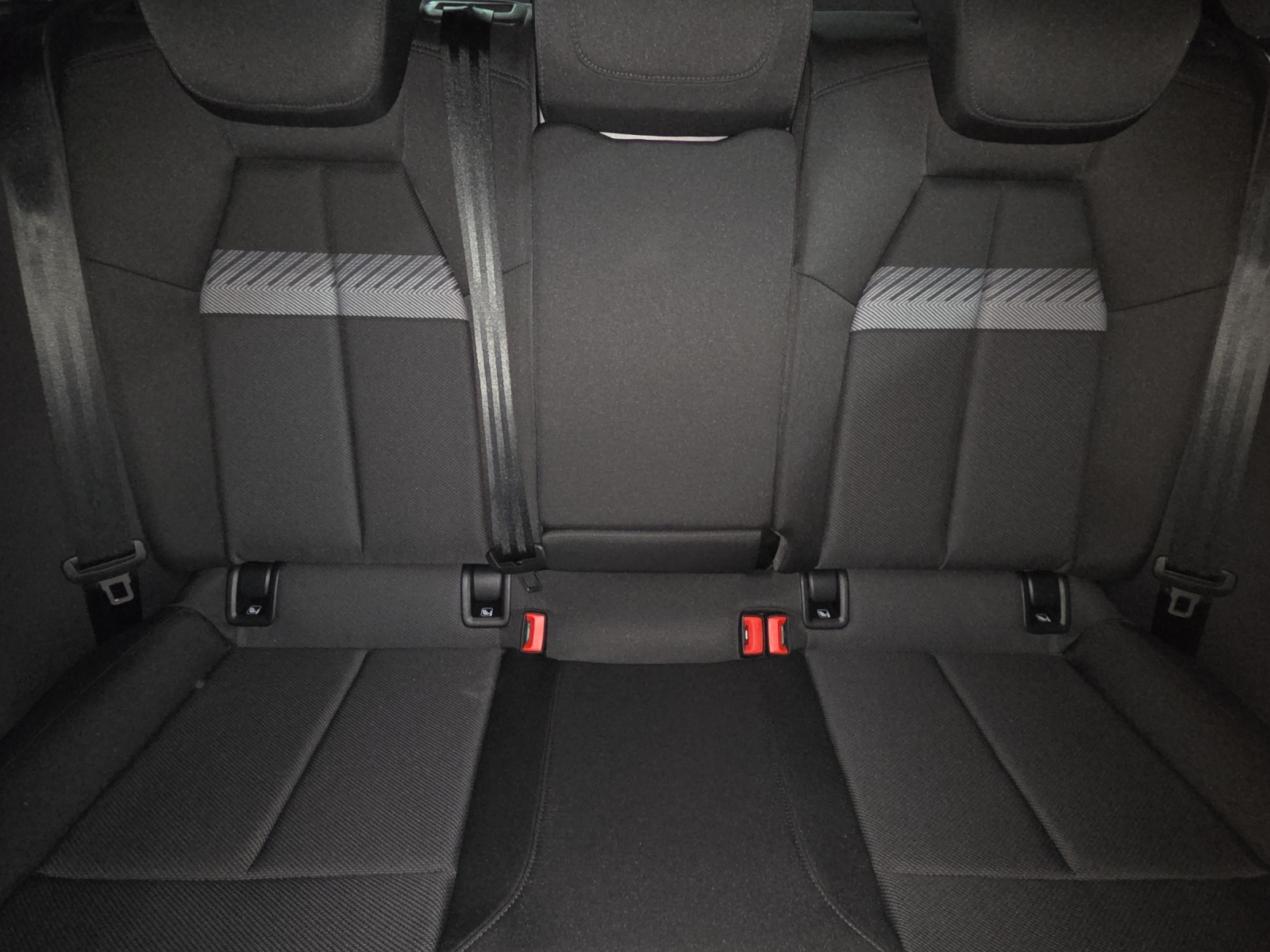 AUDI A3 Sportback TFSI 150 kW quattro S line S tronic-image-7