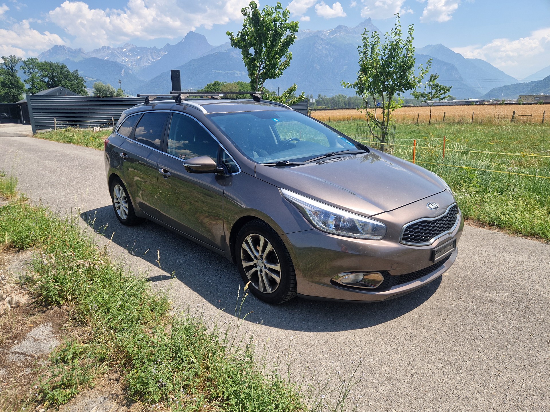KIA Cee'd Sportswagon 1.6 GDi Trend-image-2