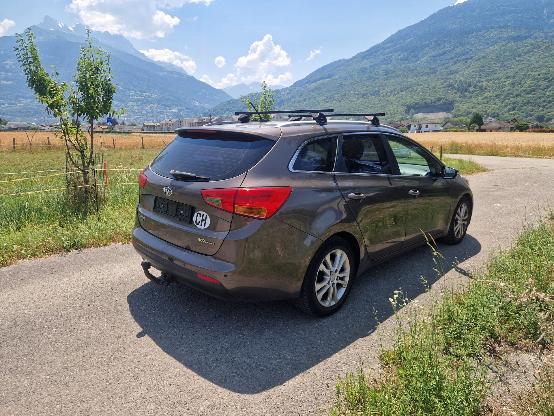KIA Cee'd Sportswagon 1.6 GDi Trend-image-5