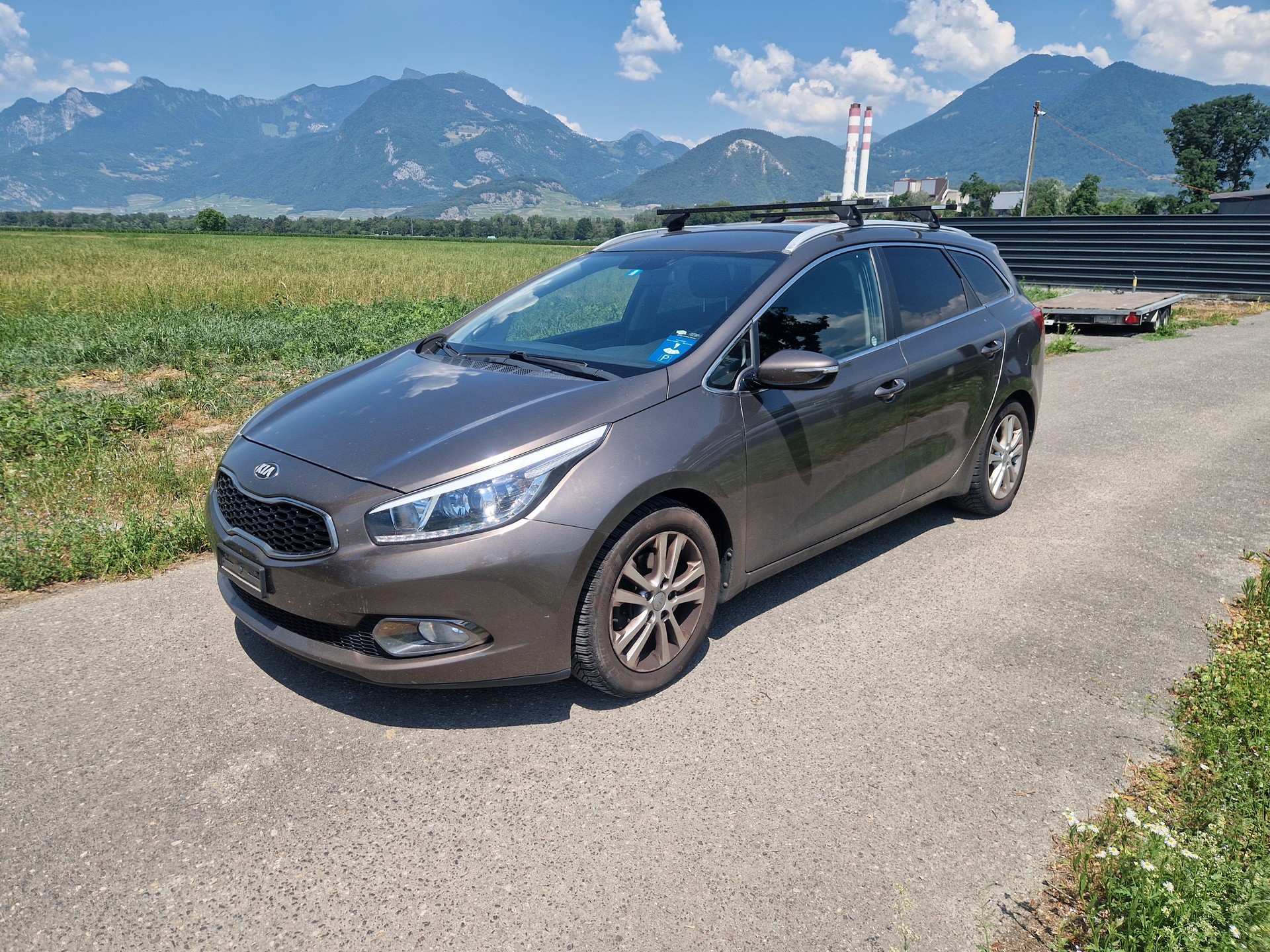 KIA Cee'd Sportswagon 1.6 GDi Trend-image-0