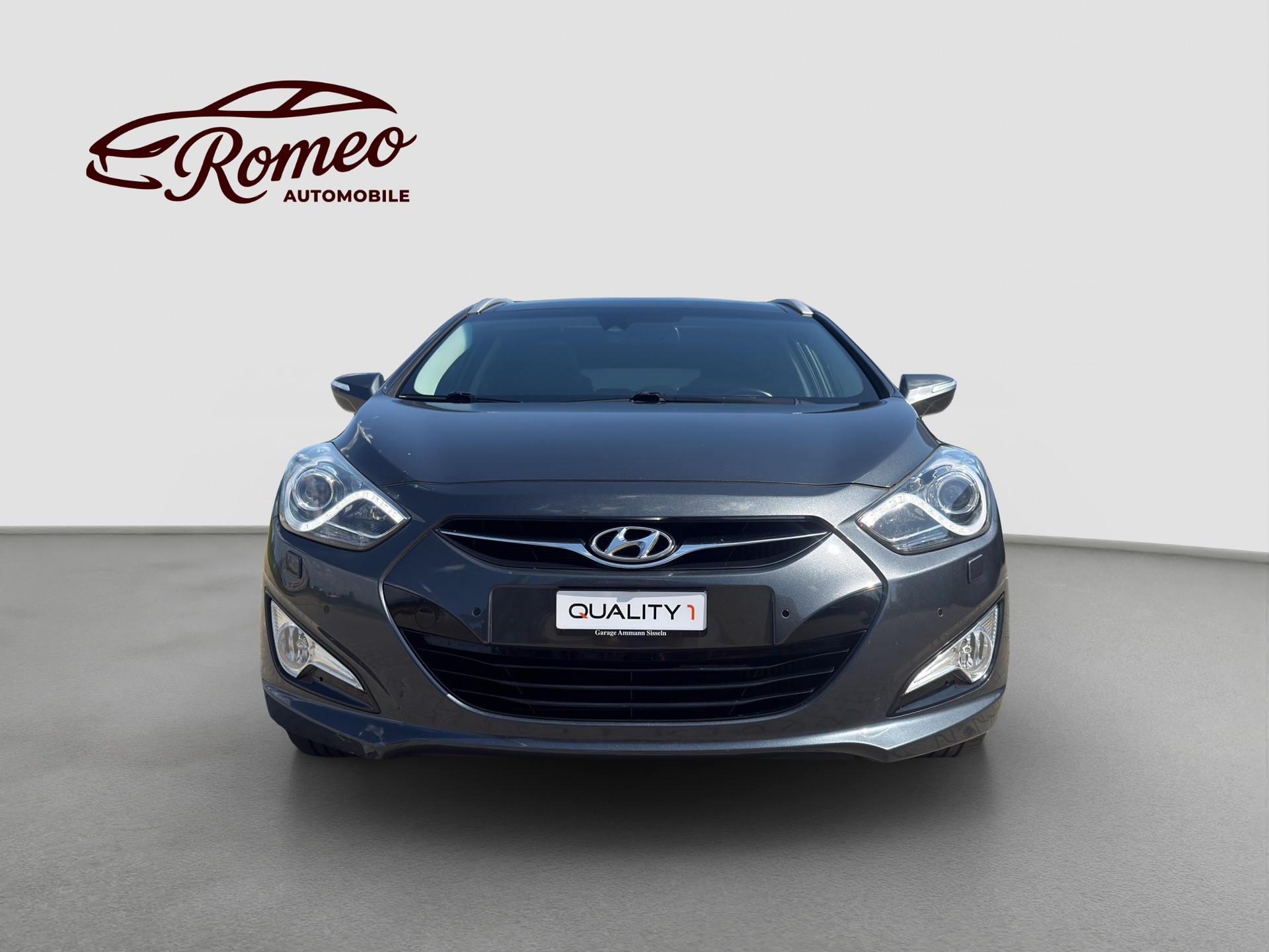 HYUNDAI i40 Wagon 1.7 CRDI Premium Automatic ** Frisch ab MFK & Service ** Panoramadach **-image-6