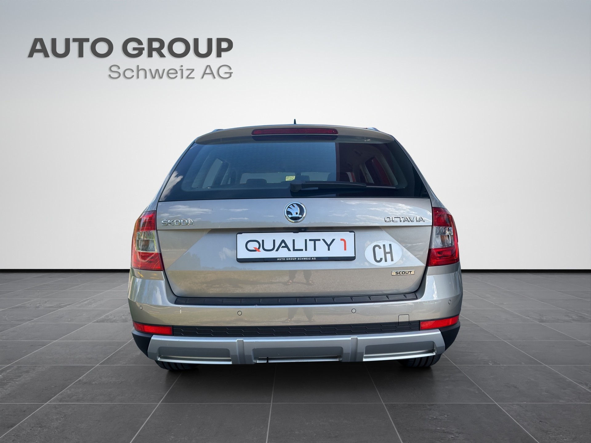 SKODA Octavia Combi 2.0 TDI Scout 4x4 DSG-showroom-element-3
