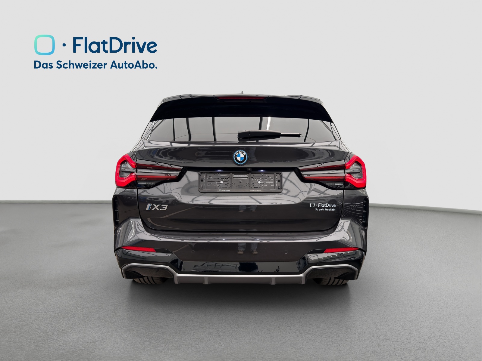 BMW iX3 Impressive - Head-up Display - Panoramadach-image-3