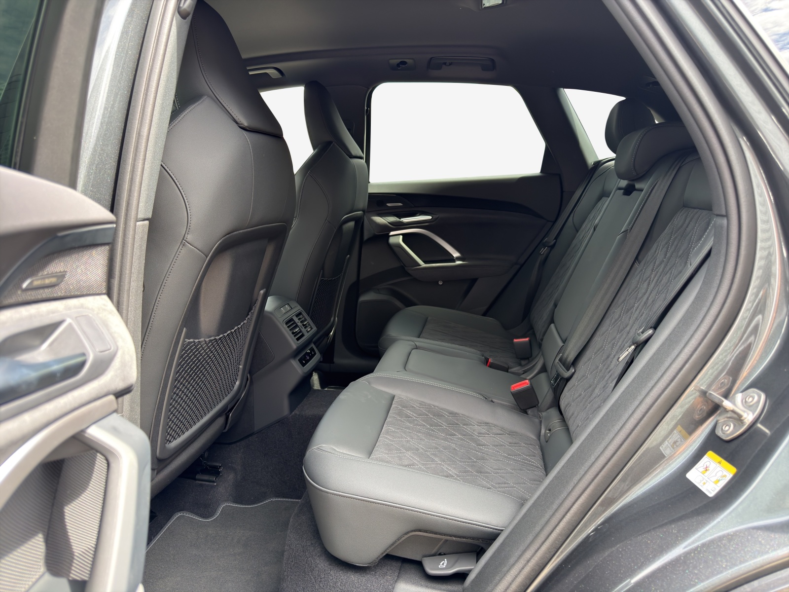 AUDI Q5 TDI quattro 150 kW S-tronic-image-11