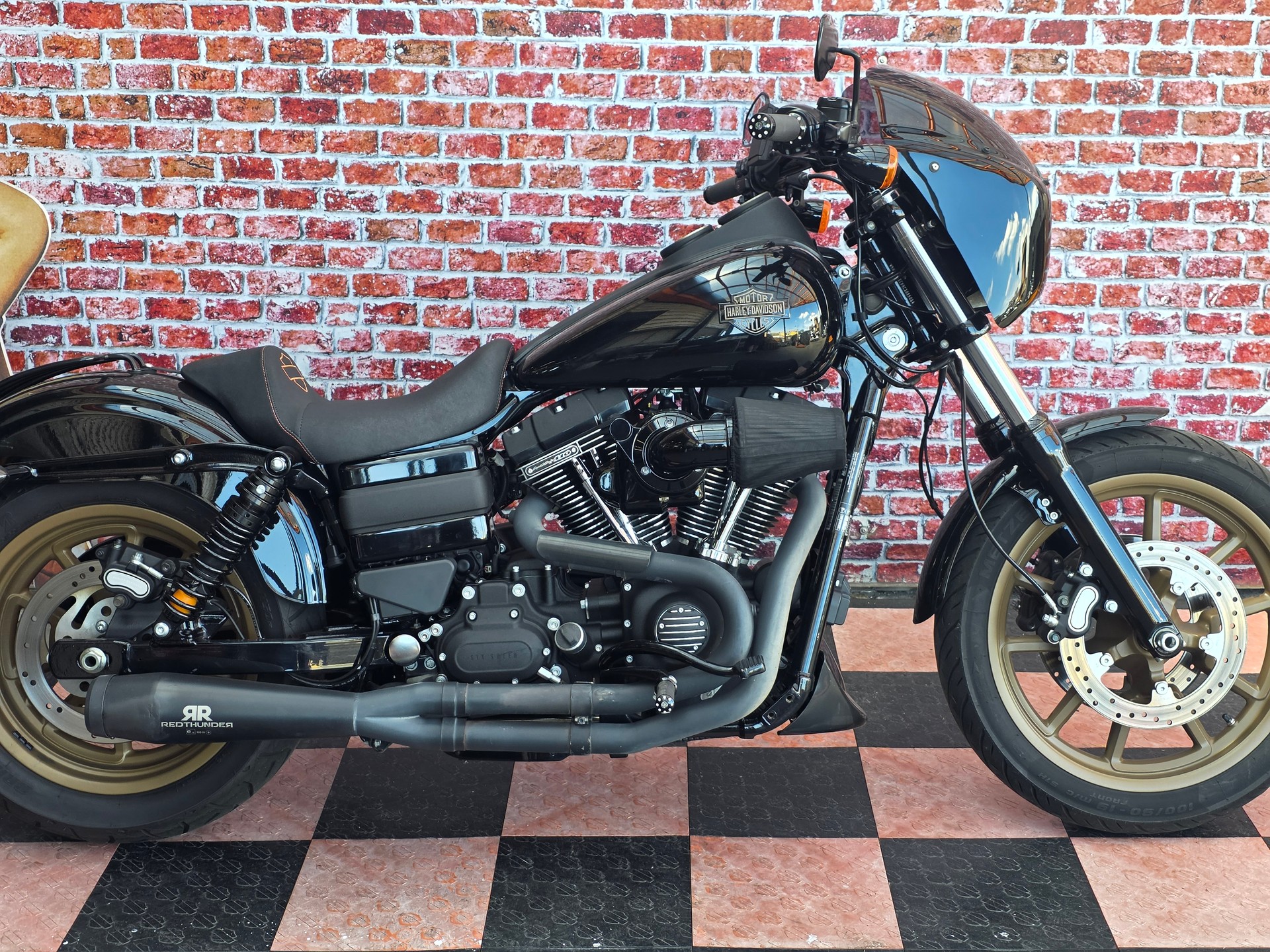 HARLEY-DAVIDSON FXDLS Dyna Low Rider S-showroom-element-2
