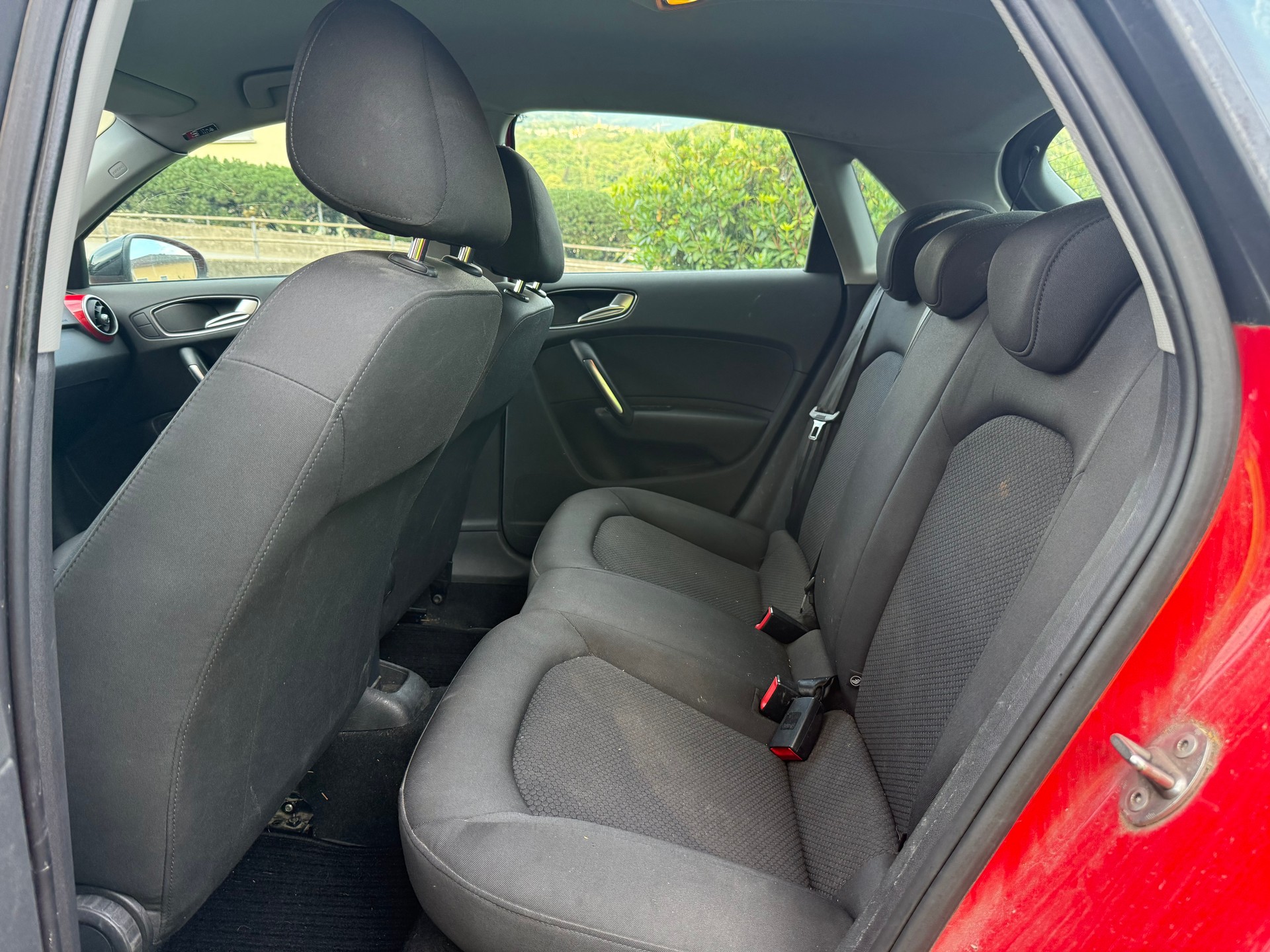 AUDI A1 Sportback 1.6 TDI Attraction-image-8