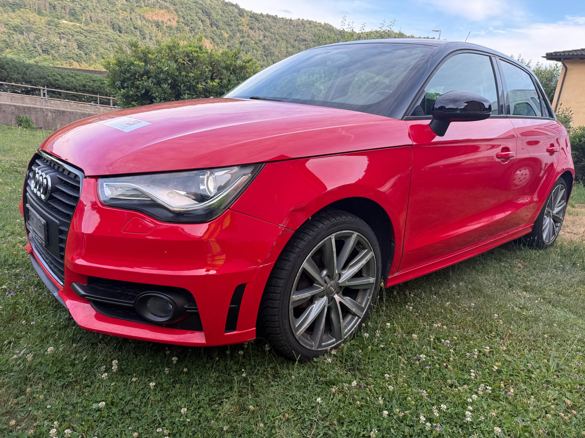 AUDI A1 Sportback 1.6 TDI Attraction-image-0