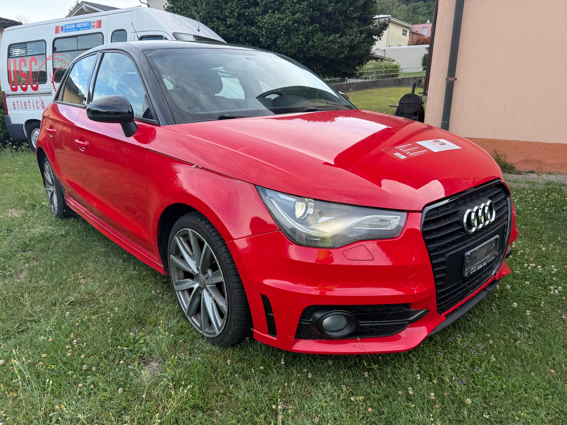 AUDI A1 Sportback 1.6 TDI Attraction-image-2