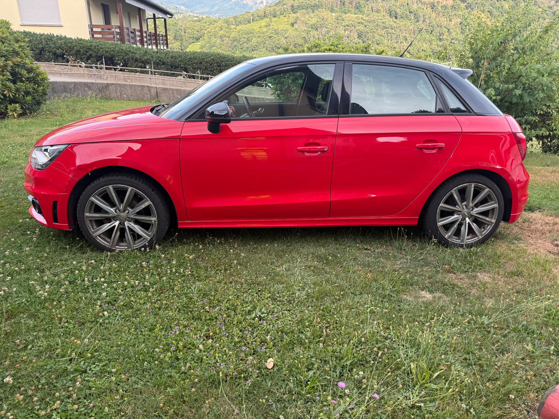AUDI A1 Sportback 1.6 TDI Attraction-image-6