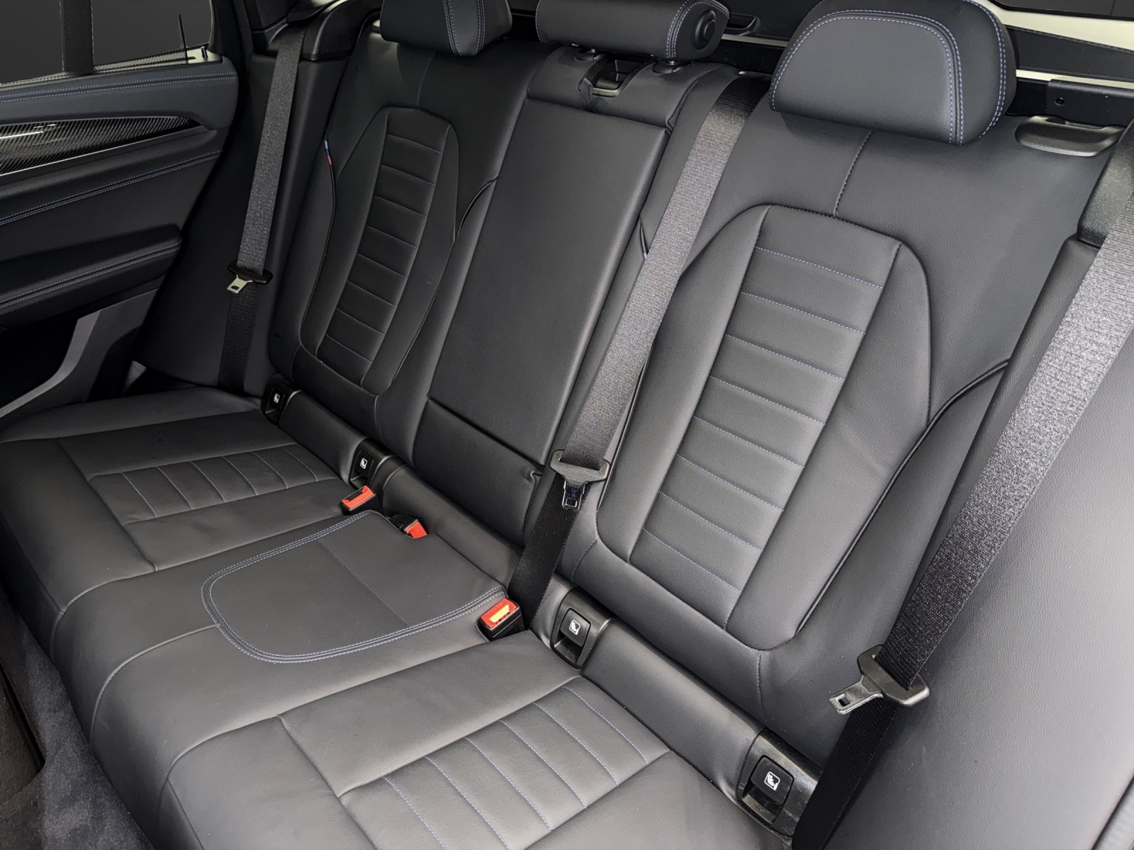 BMW X3 M40i-image-13