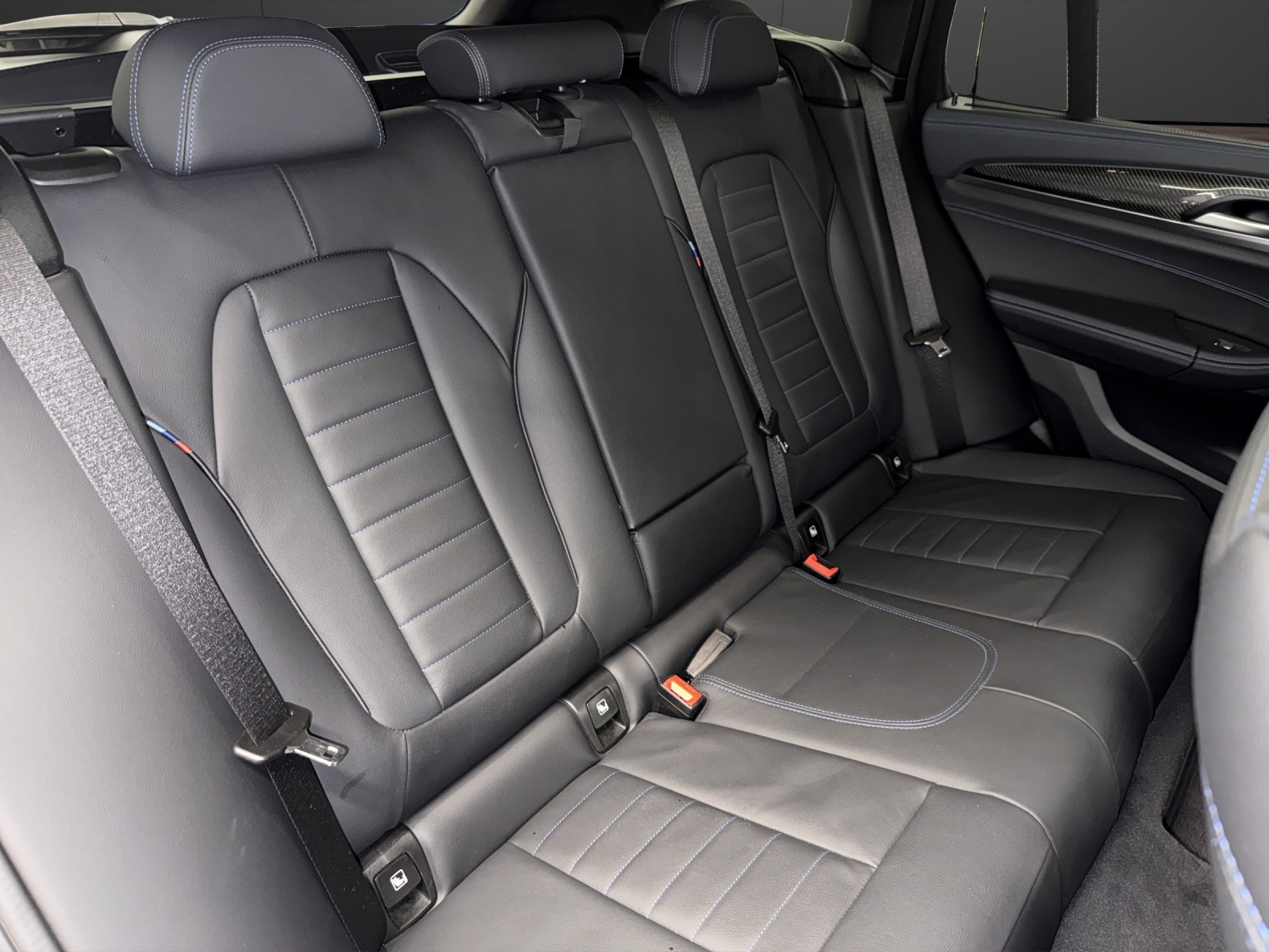 BMW X3 M40i-image-16