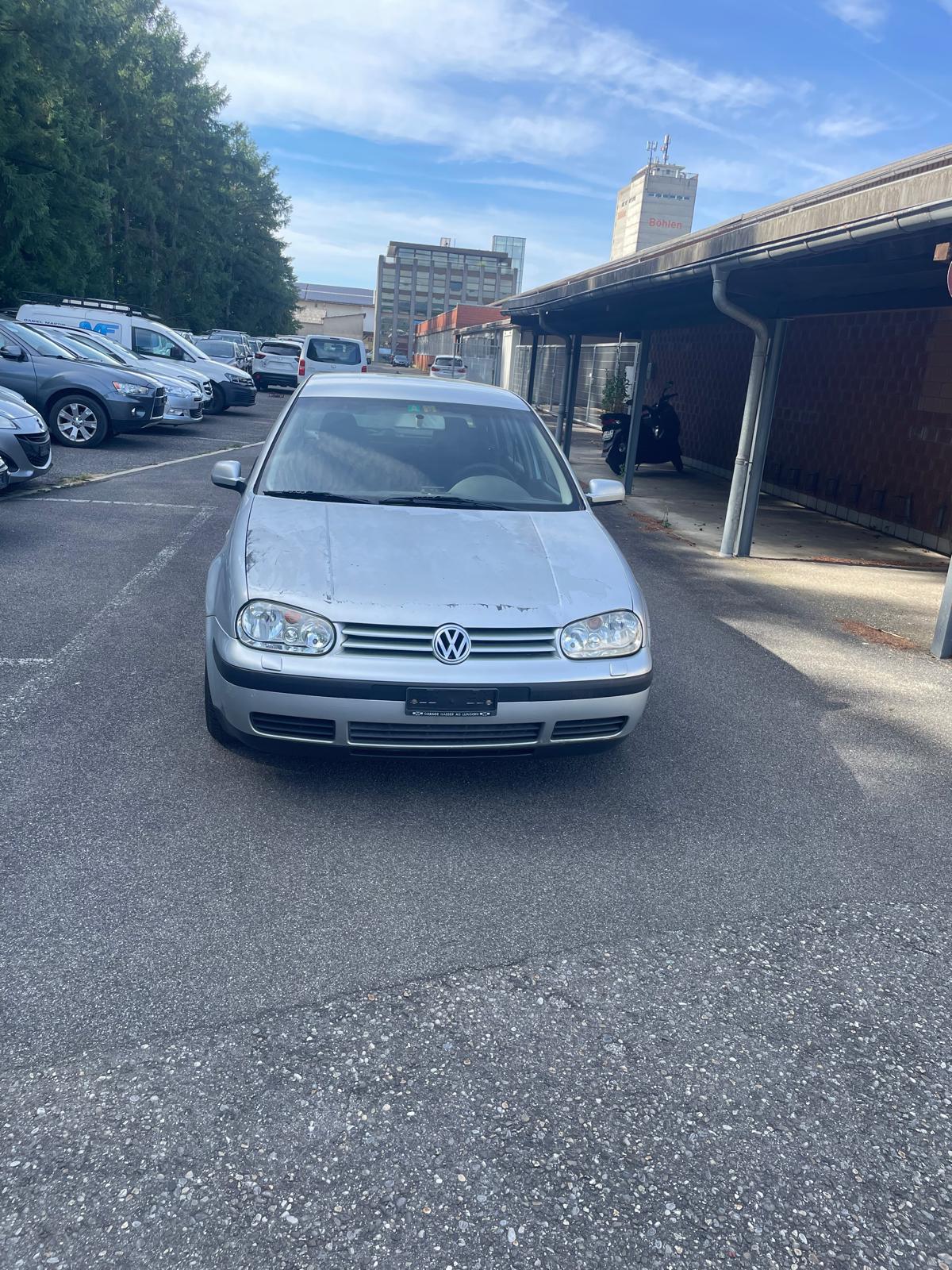 VW Golf 1.9 TDI Comfortline 4Motion-image-0