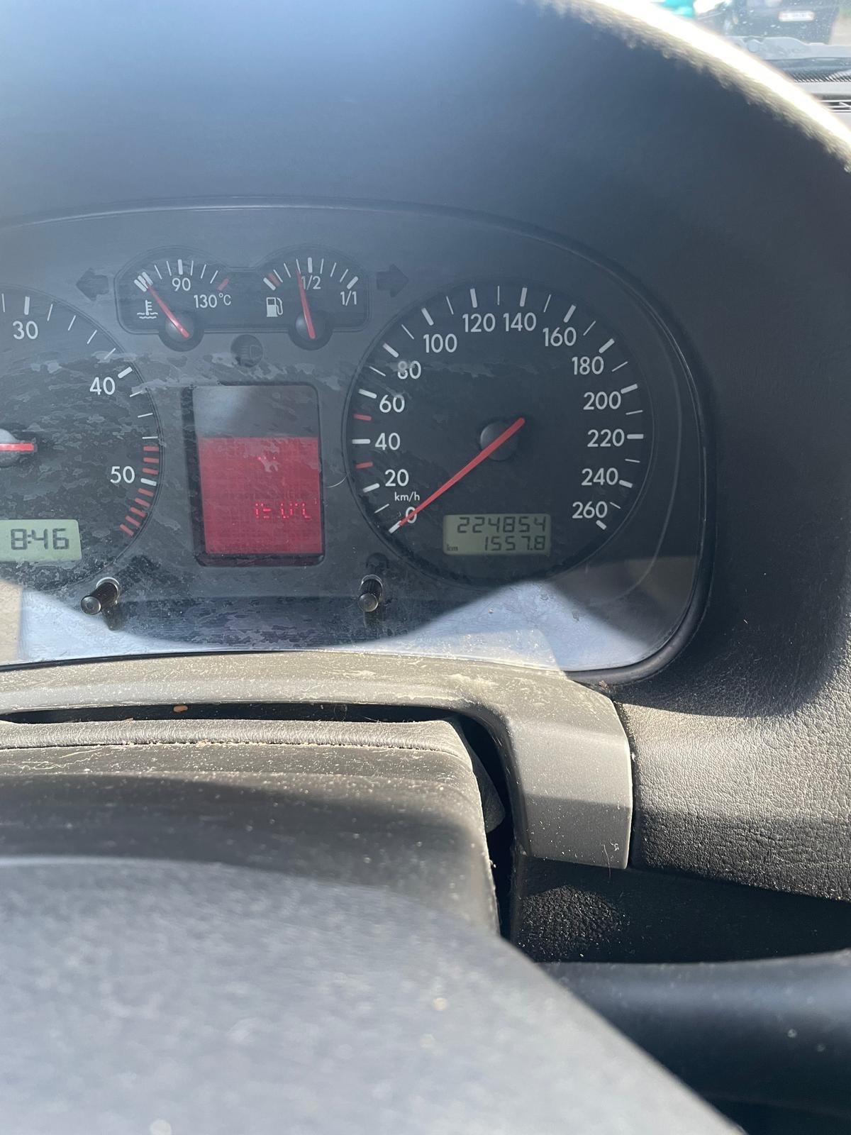 VW Golf 1.9 TDI Comfortline 4Motion-image-11