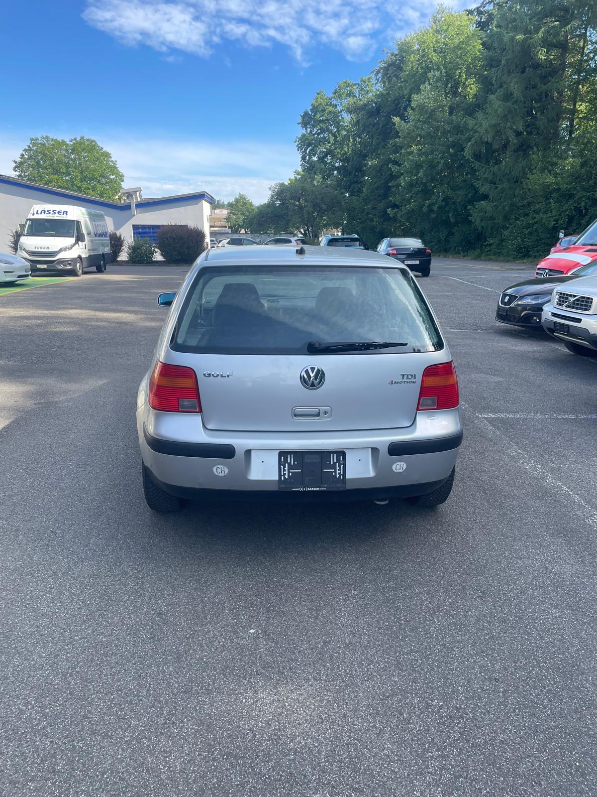 VW Golf 1.9 TDI Comfortline 4Motion-image-6