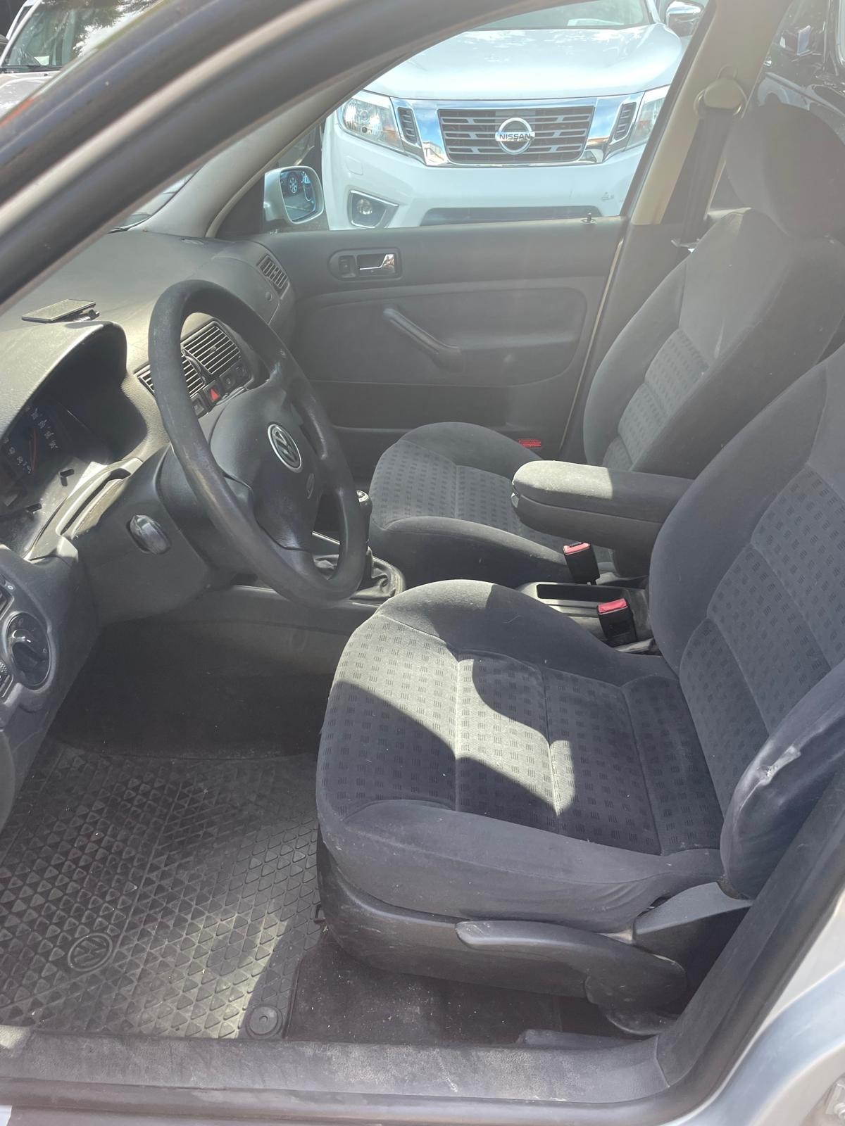 VW Golf 1.9 TDI Comfortline 4Motion-image-9