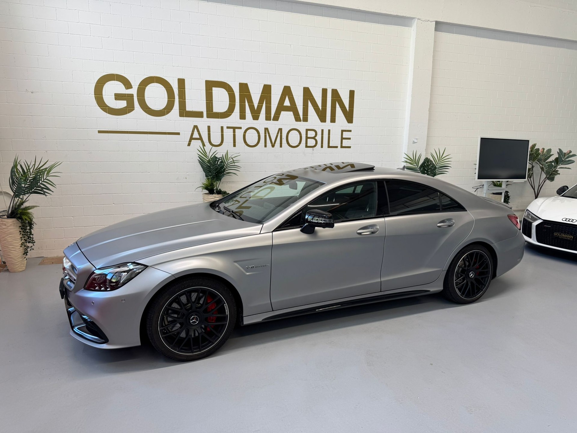 MERCEDES-BENZ CLS 63 AMG S 4Matic Speedshift MCT-showroom-element-1