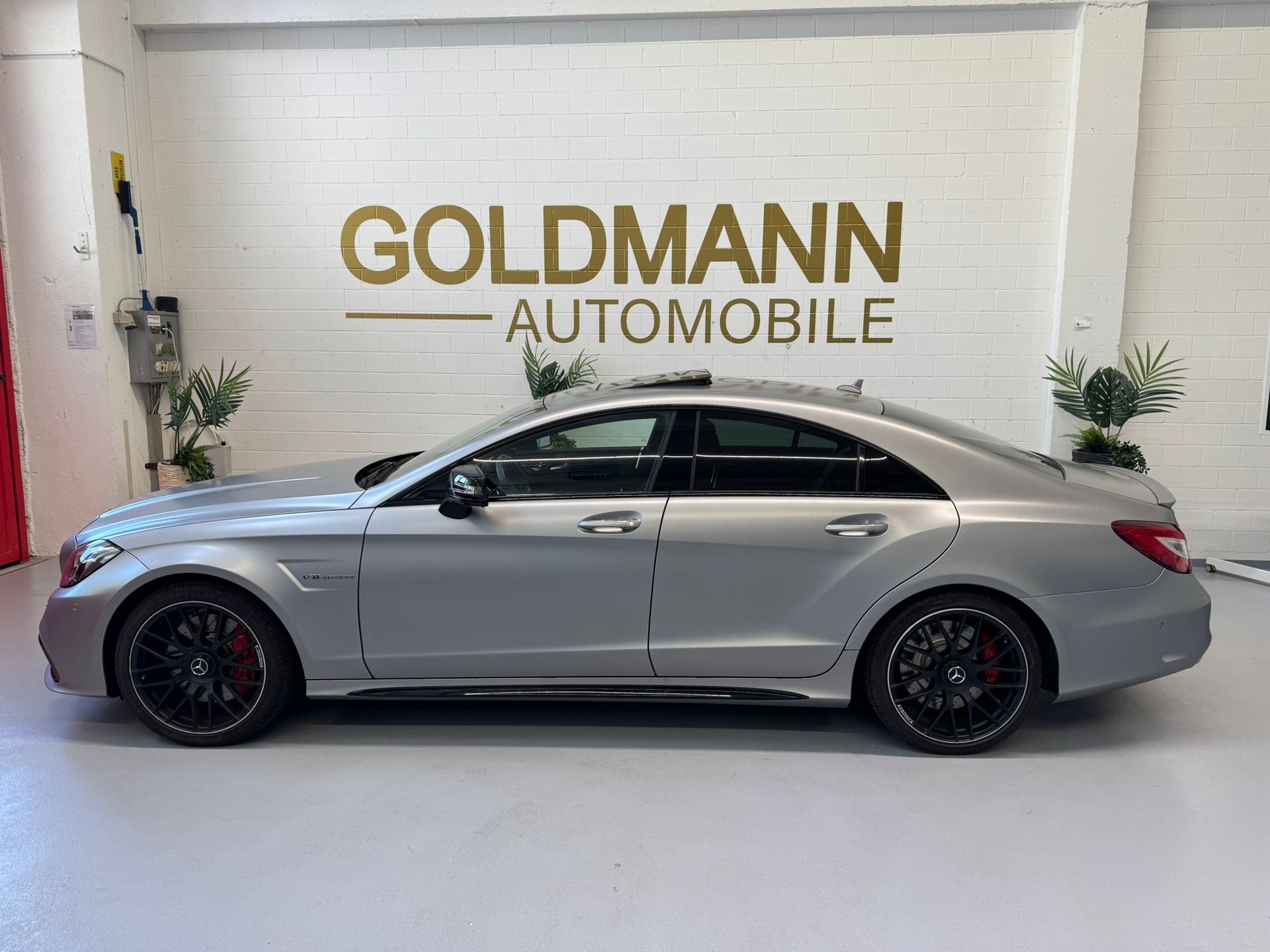 MERCEDES-BENZ CLS 63 AMG S 4Matic Speedshift MCT-showroom-element-2