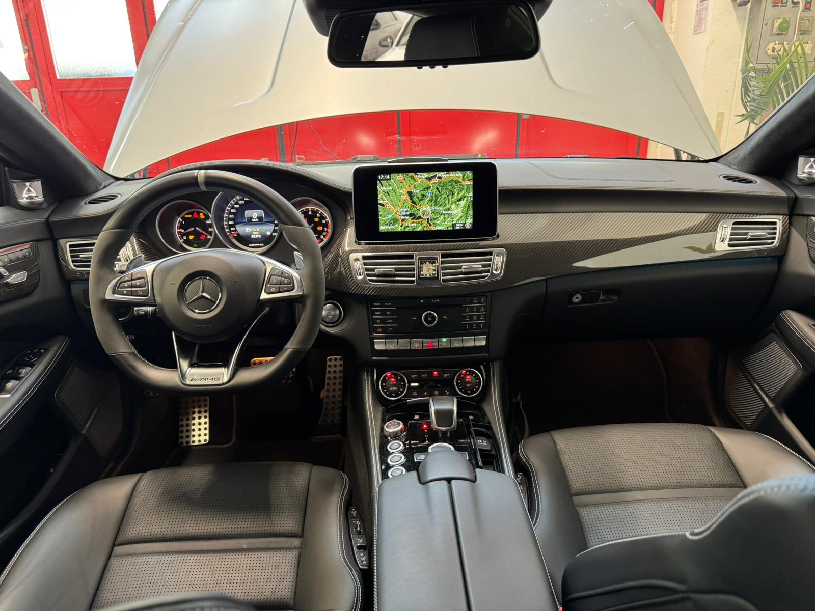 MERCEDES-BENZ CLS 63 AMG S 4Matic Speedshift MCT-image-18